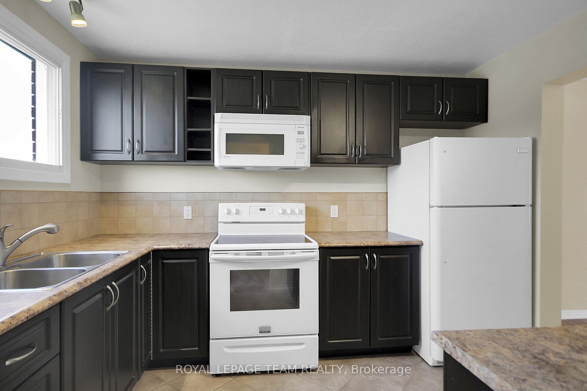 Photo 5 of Unit 23, 12 Glencoe Street, Ottawa, Arlington Woods — HOMEH