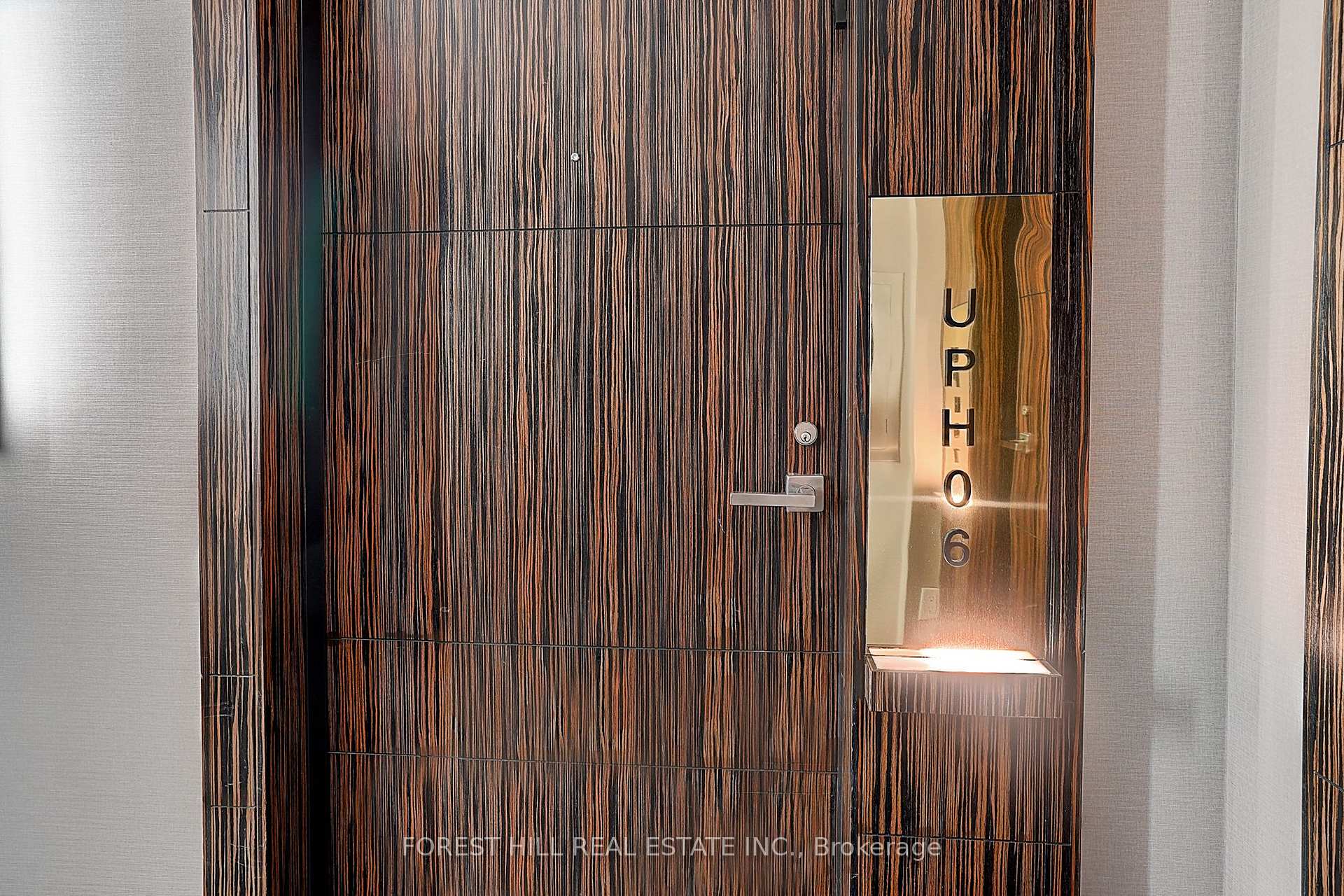 Photo 5 of Unit Uph06, 3018 Yonge Street, Toronto, Lawrence Park South — HOMEH