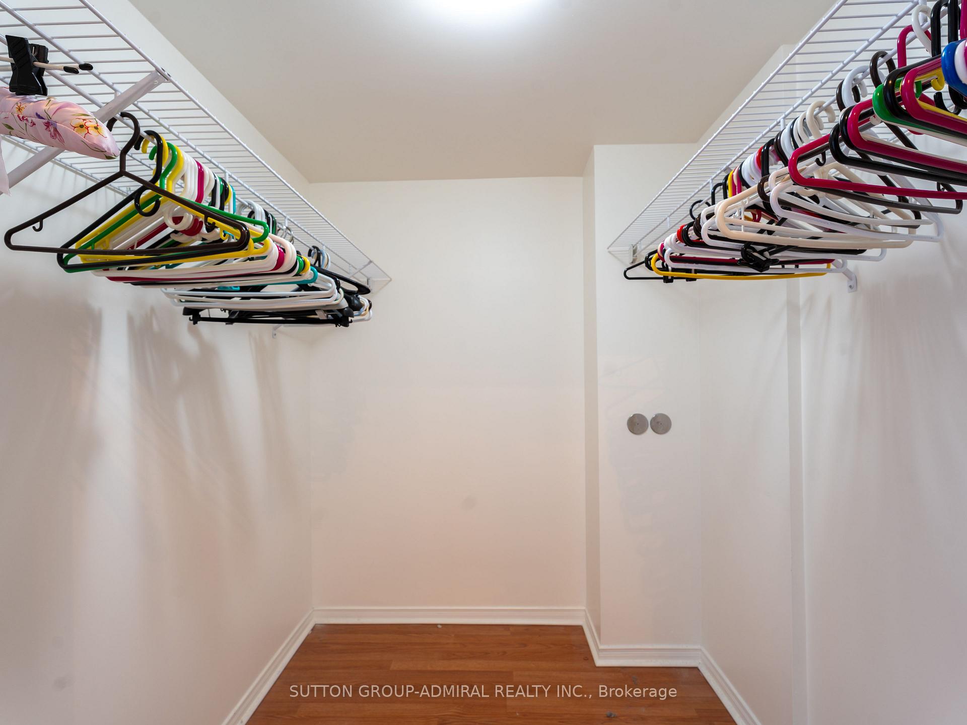 Photo 21 of Unit 412, 11 Townsgate Drive, Vaughan, Crestwood-Springfarm-Yorkhill — HOMEH