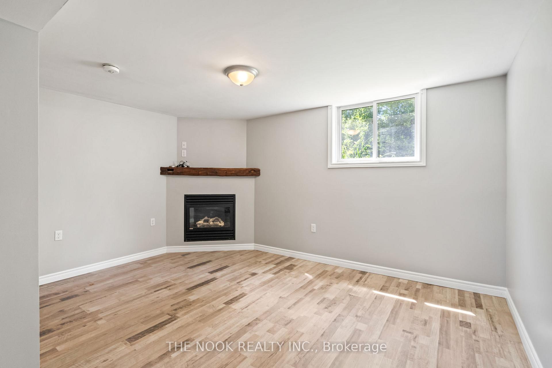 Photo 10 of 30 Lamb's Lane, Clarington, Bowmanville — HOMEH