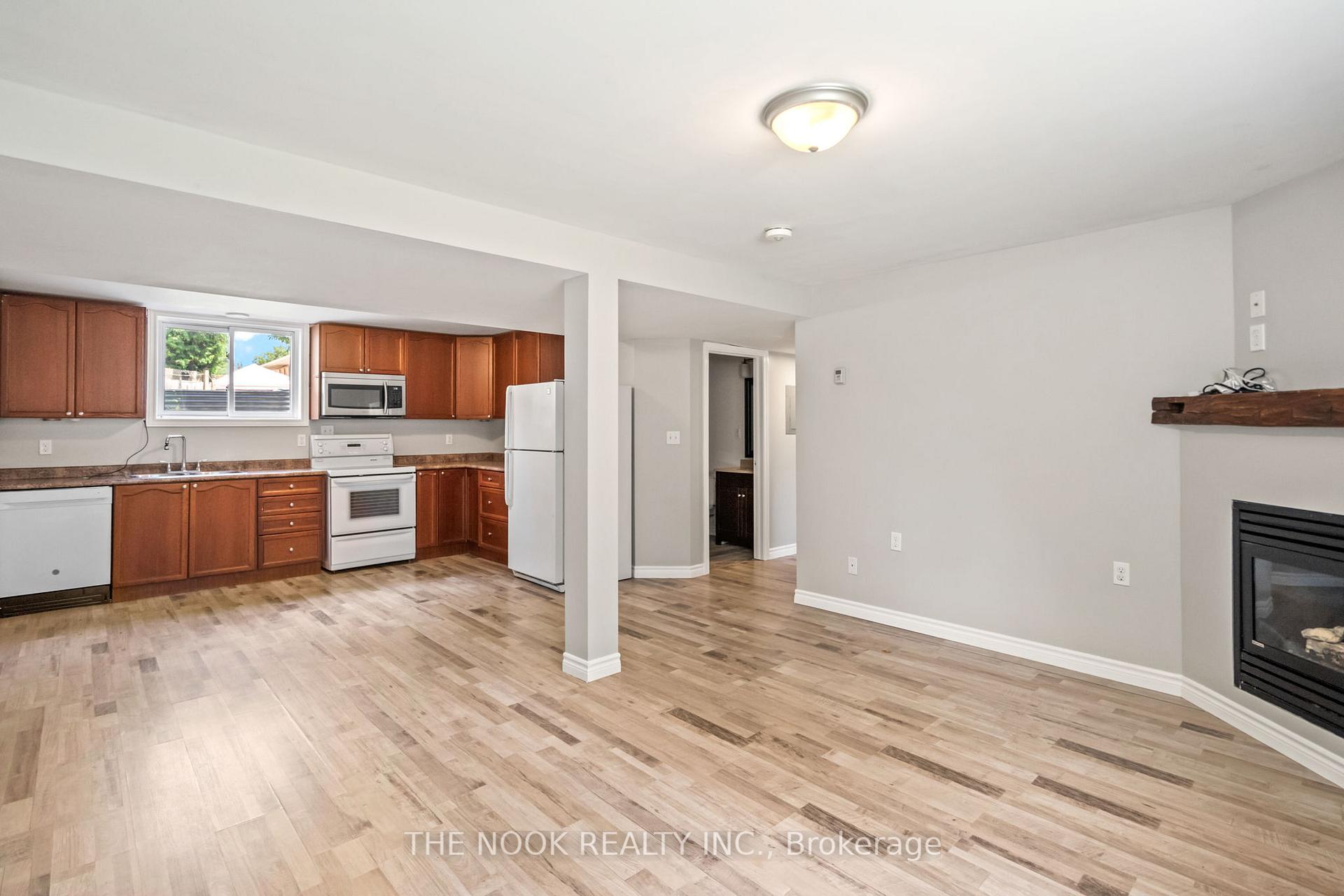 Photo 13 of 30 Lamb's Lane, Clarington, Bowmanville — HOMEH