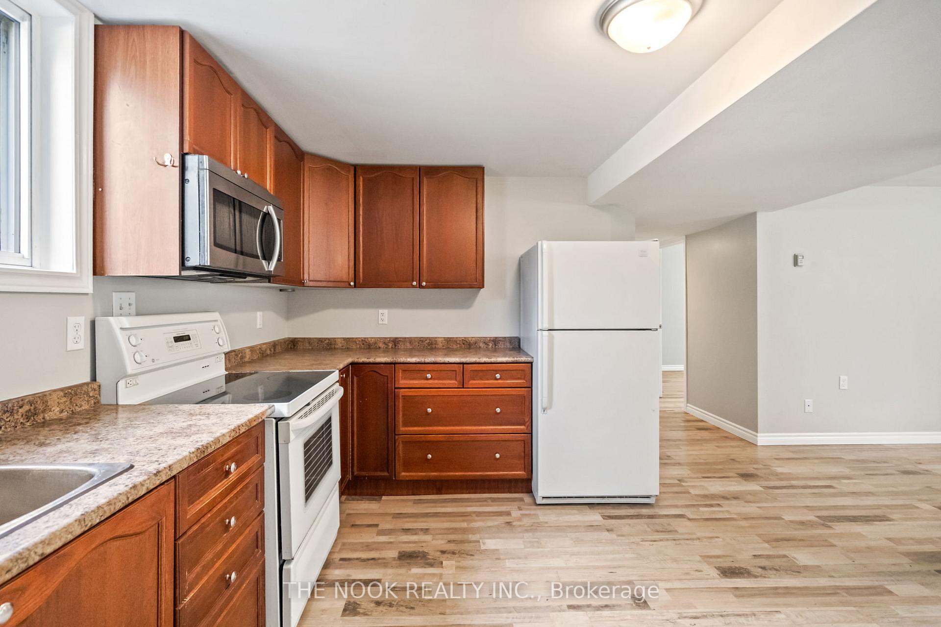 Photo 19 of 30 Lamb's Lane, Clarington, Bowmanville — HOMEH