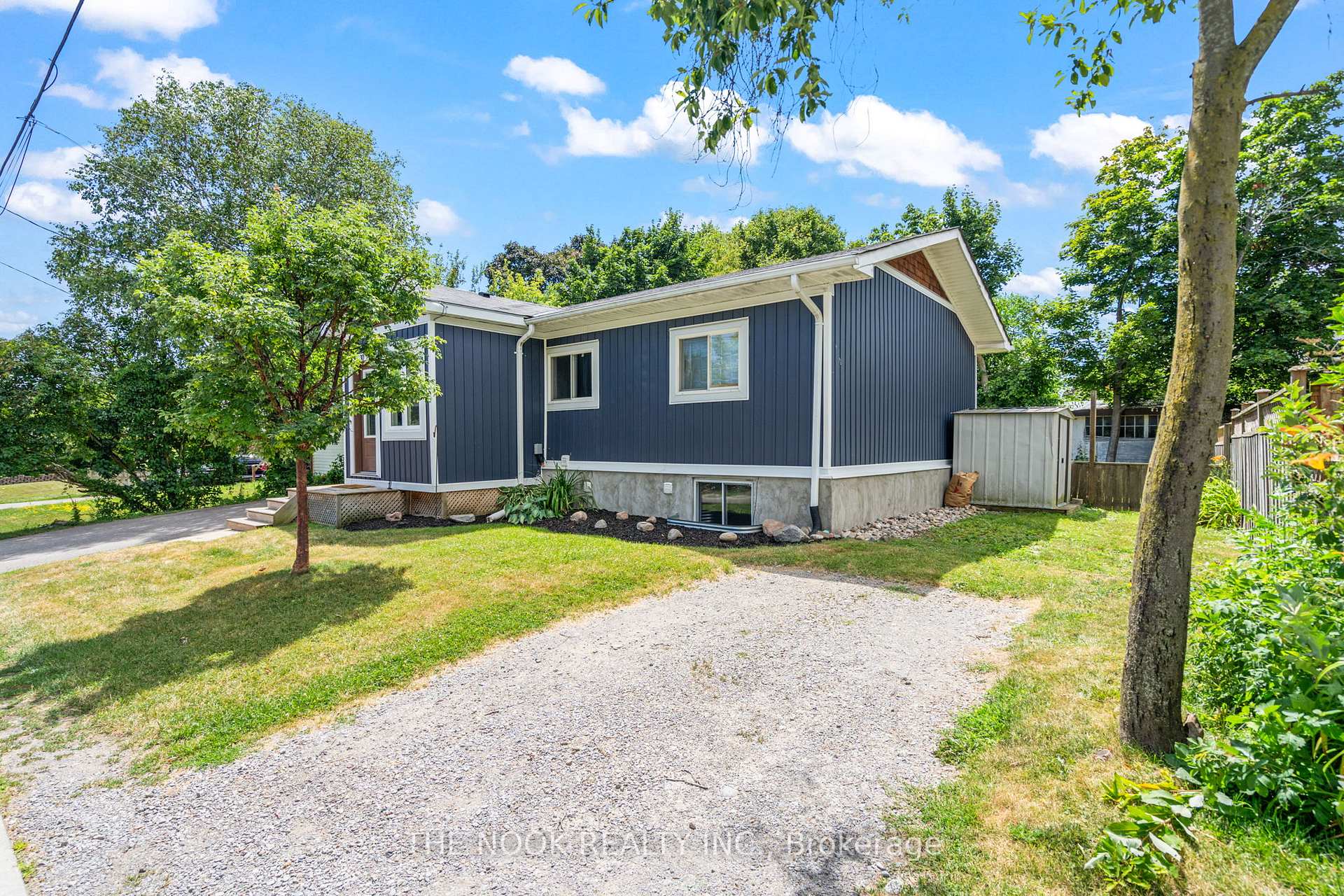 Photo 29 of 30 Lamb's Lane, Clarington, Bowmanville — HOMEH