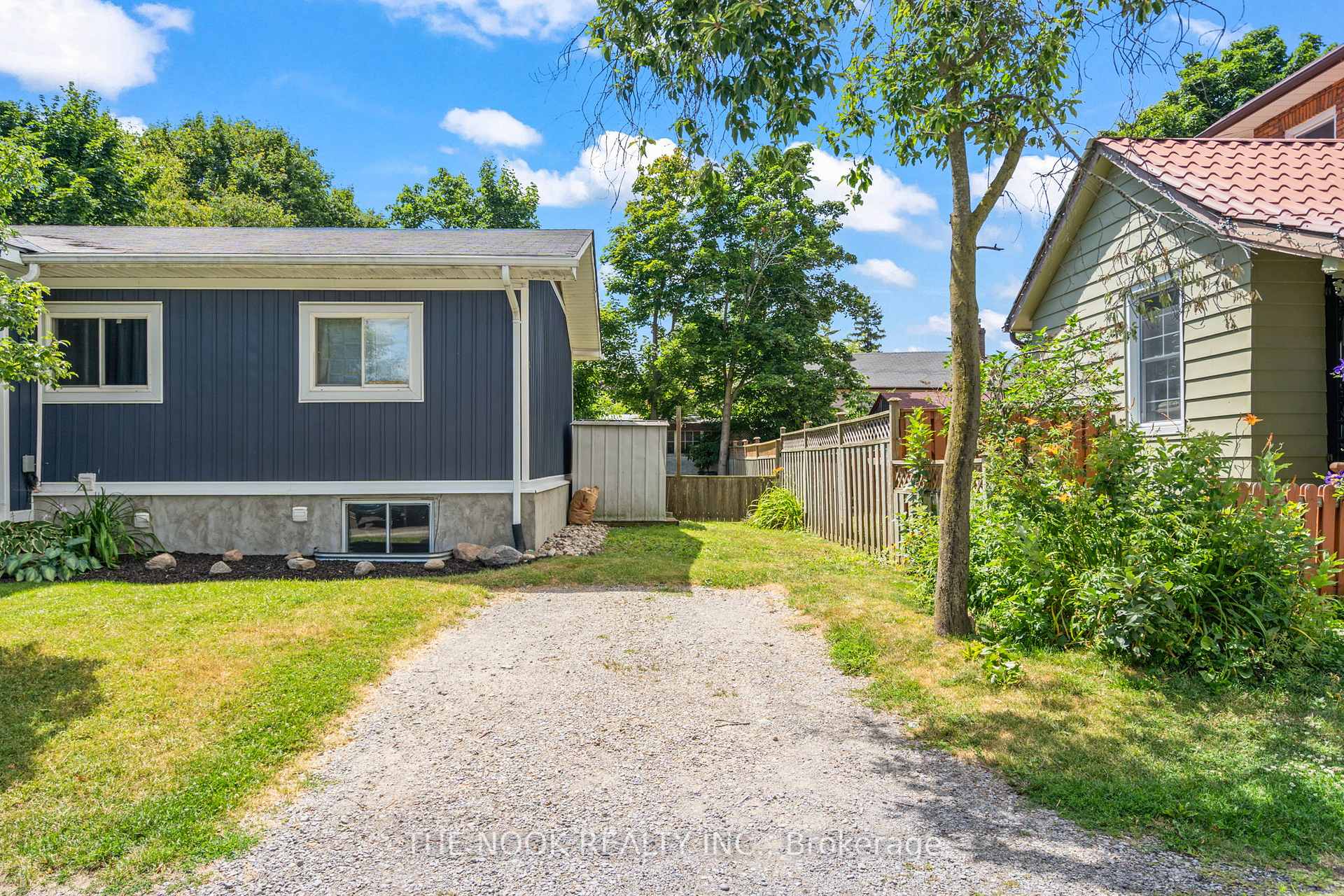 Photo 30 of 30 Lamb's Lane, Clarington, Bowmanville — HOMEH