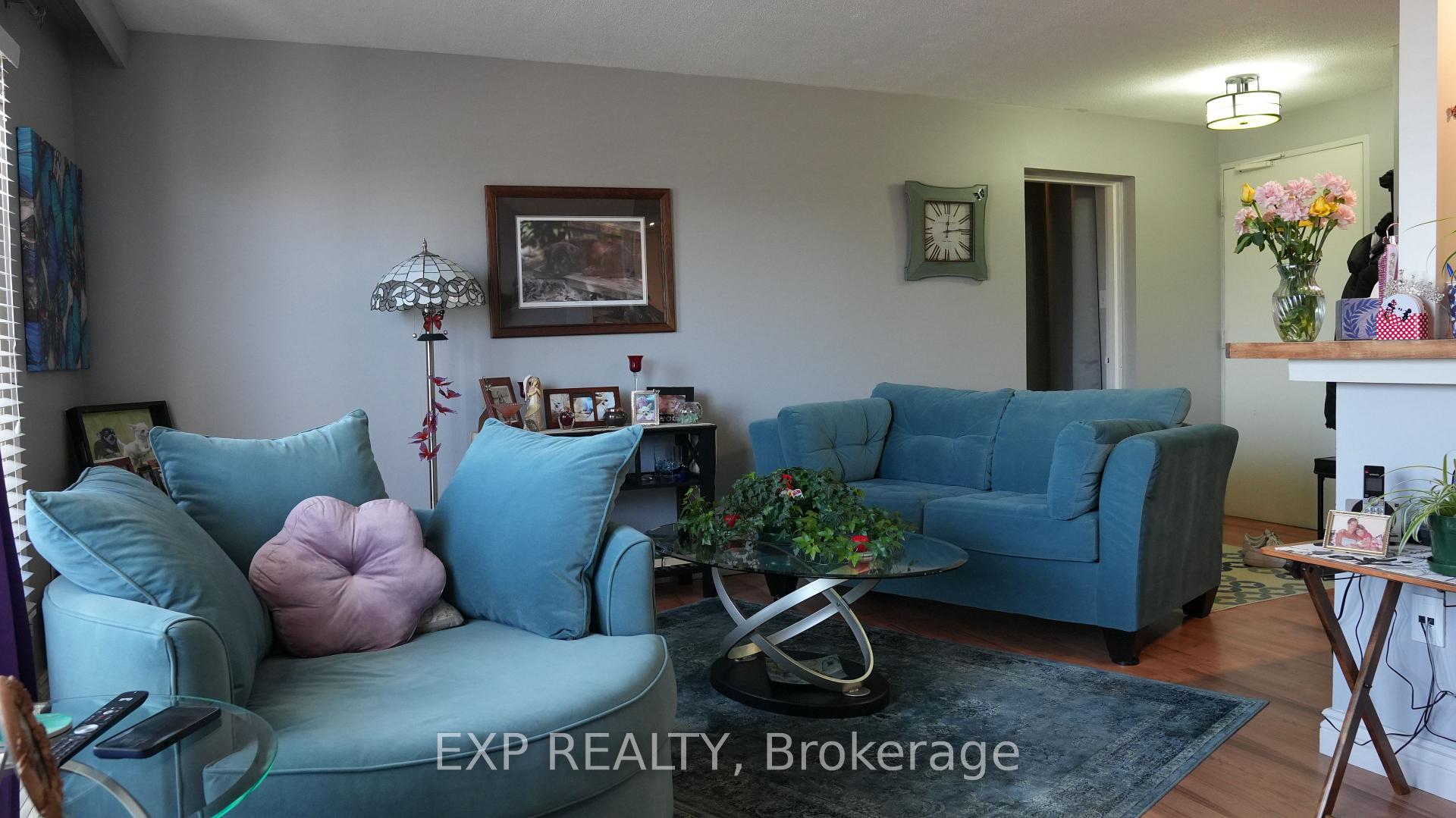 Photo 6 of Unit 220, 20 Chesterton Drive, Ottawa, Borden Farm/Stewart Farm/Carleton Heights/Parkwood Hills — HOMEH