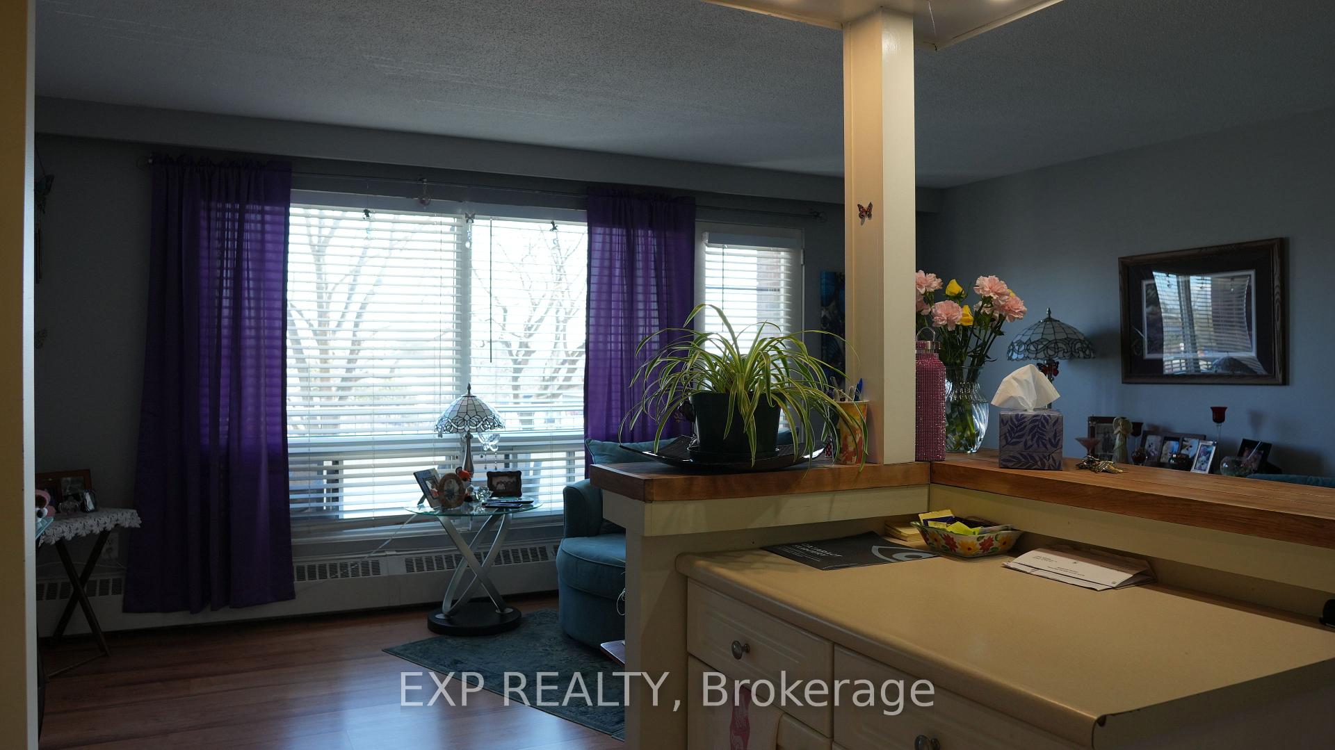 Photo 9 of Unit 220, 20 Chesterton Drive, Ottawa, Borden Farm/Stewart Farm/Carleton Heights/Parkwood Hills — HOMEH