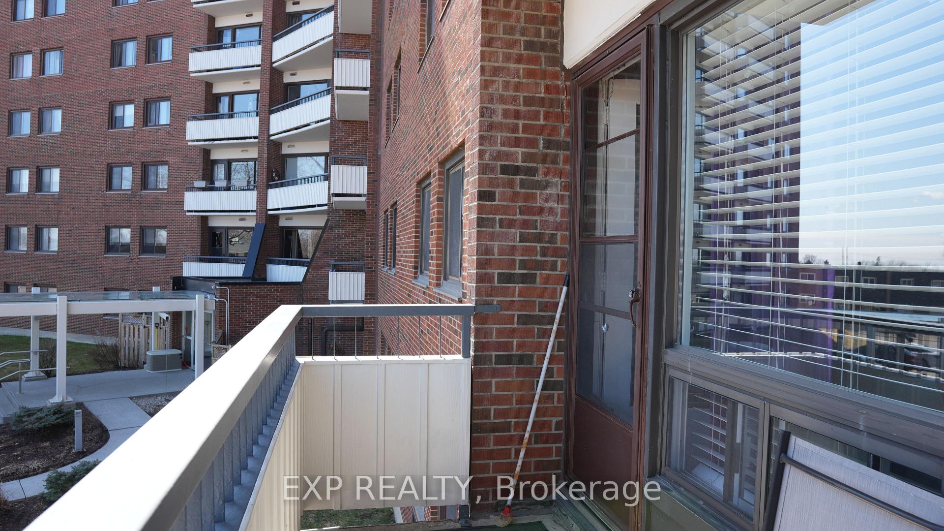 Photo 17 of Unit 220, 20 Chesterton Drive, Ottawa, Borden Farm/Stewart Farm/Carleton Heights/Parkwood Hills — HOMEH