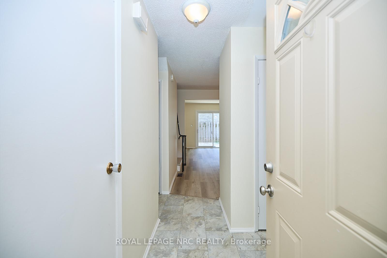 Photo 4 of Unit 23, 75 Ventura Drive, St. Catharines, Haig — HOMEH
