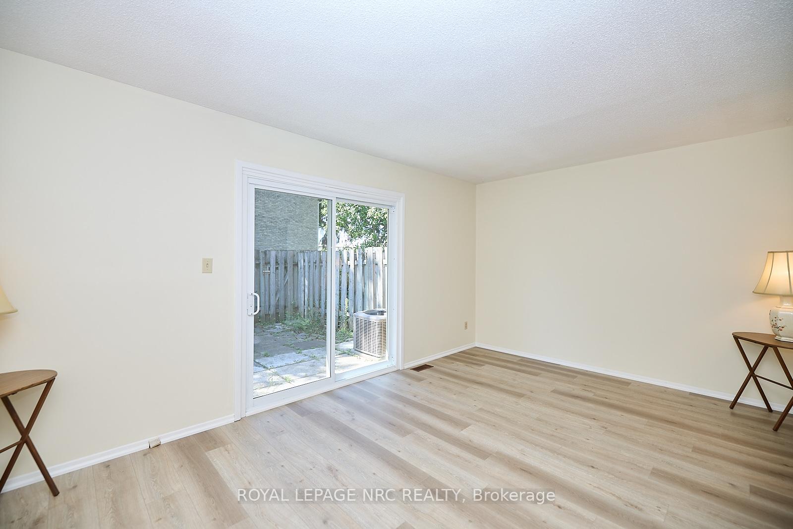 Photo 6 of Unit 23, 75 Ventura Drive, St. Catharines, Haig — HOMEH