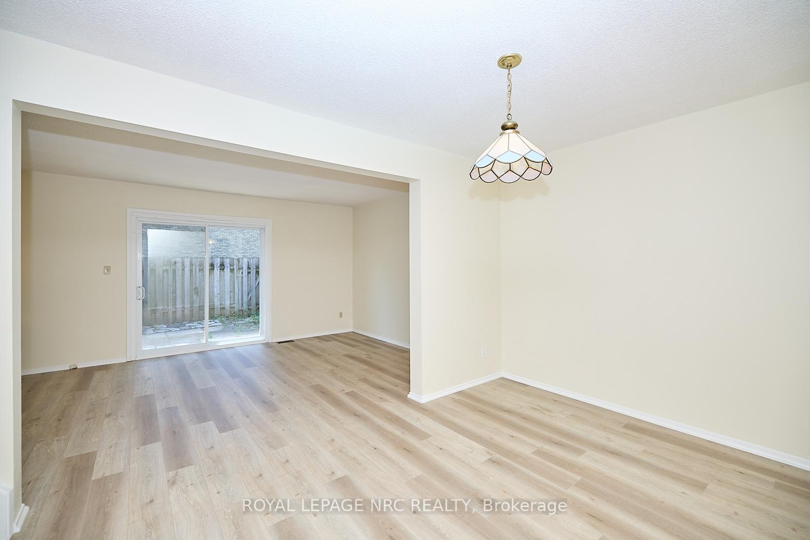 Photo 7 of Unit 23, 75 Ventura Drive, St. Catharines, Haig — HOMEH