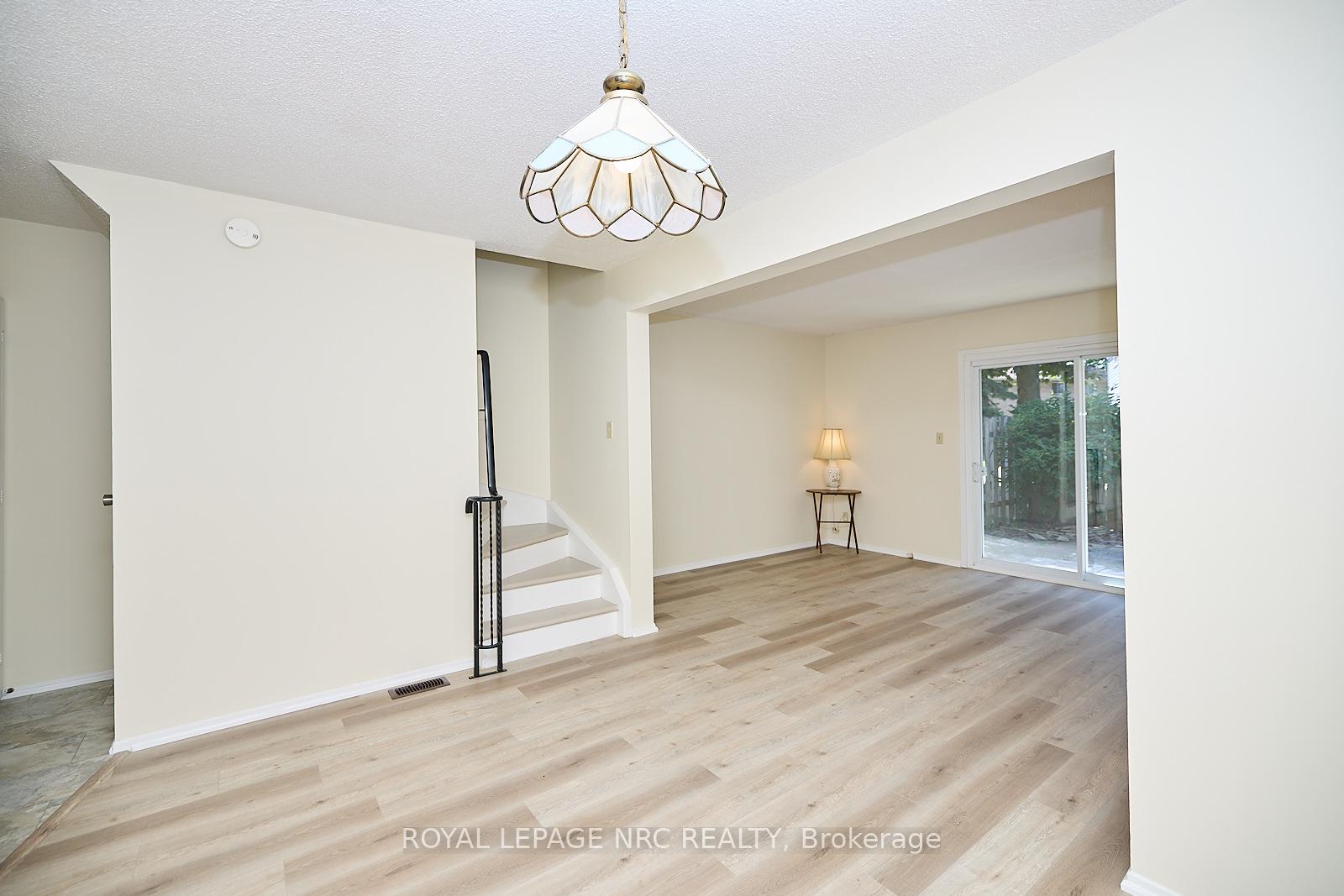 Photo 8 of Unit 23, 75 Ventura Drive, St. Catharines, Haig — HOMEH