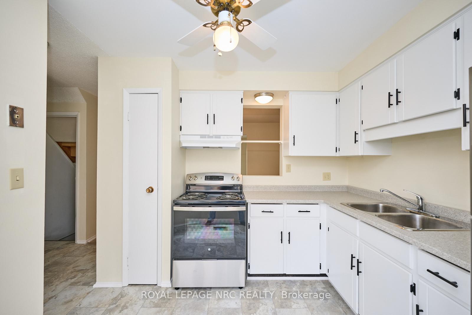 Photo 12 of Unit 23, 75 Ventura Drive, St. Catharines, Haig — HOMEH