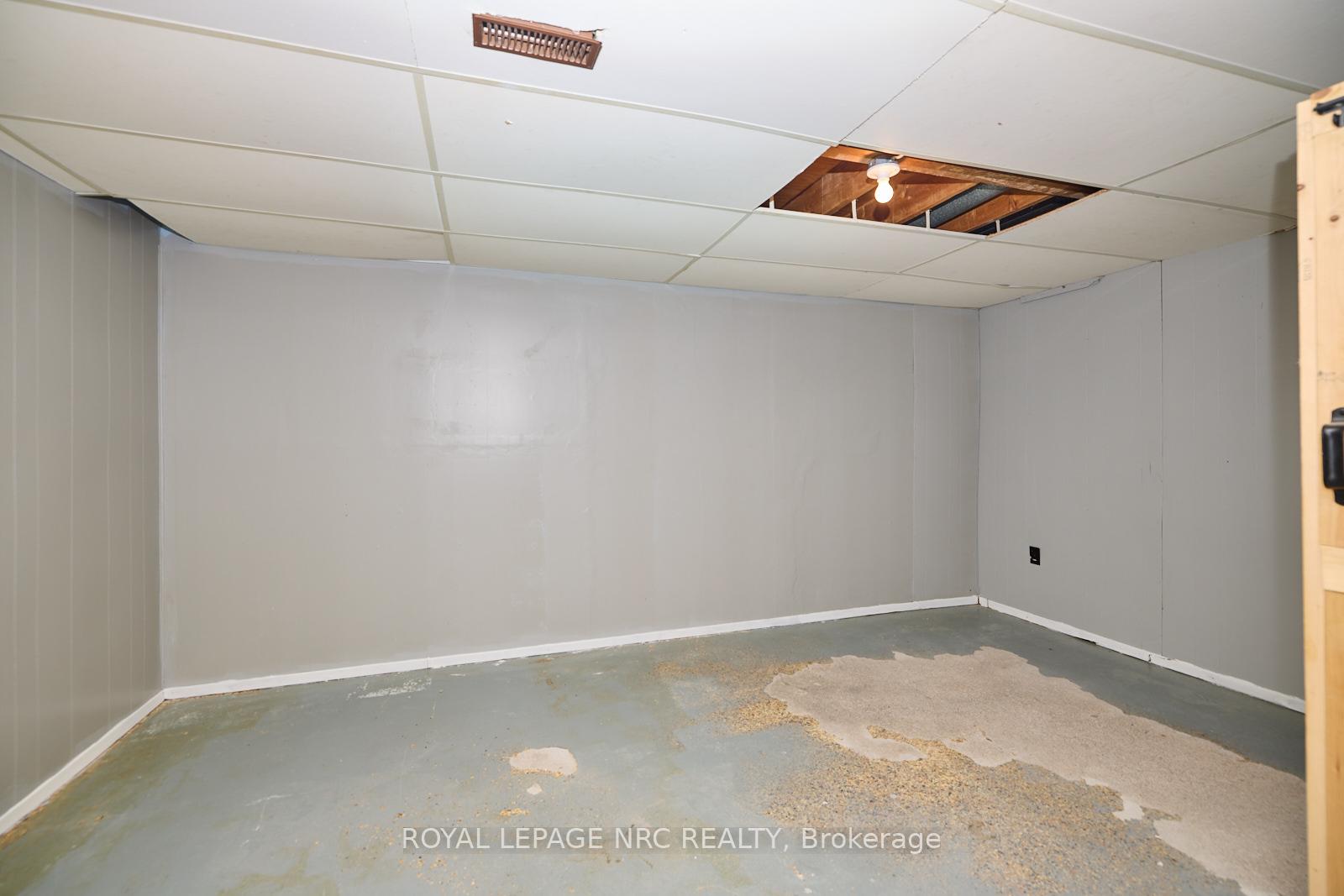 Photo 23 of Unit 23, 75 Ventura Drive, St. Catharines, Haig — HOMEH