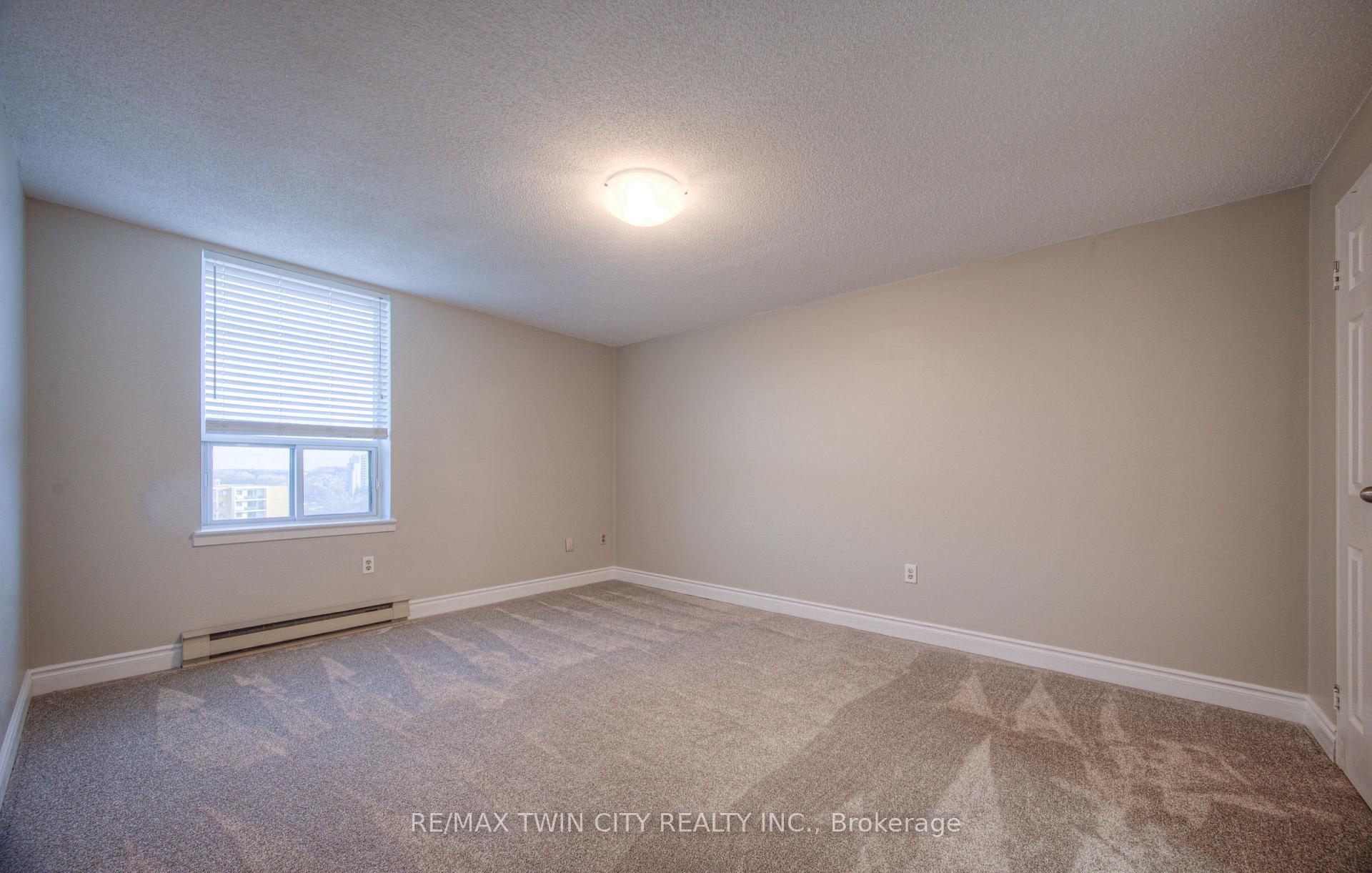 Photo 20 of Unit 1105, 35 Green Valley Drive, Waterloo — HOMEH