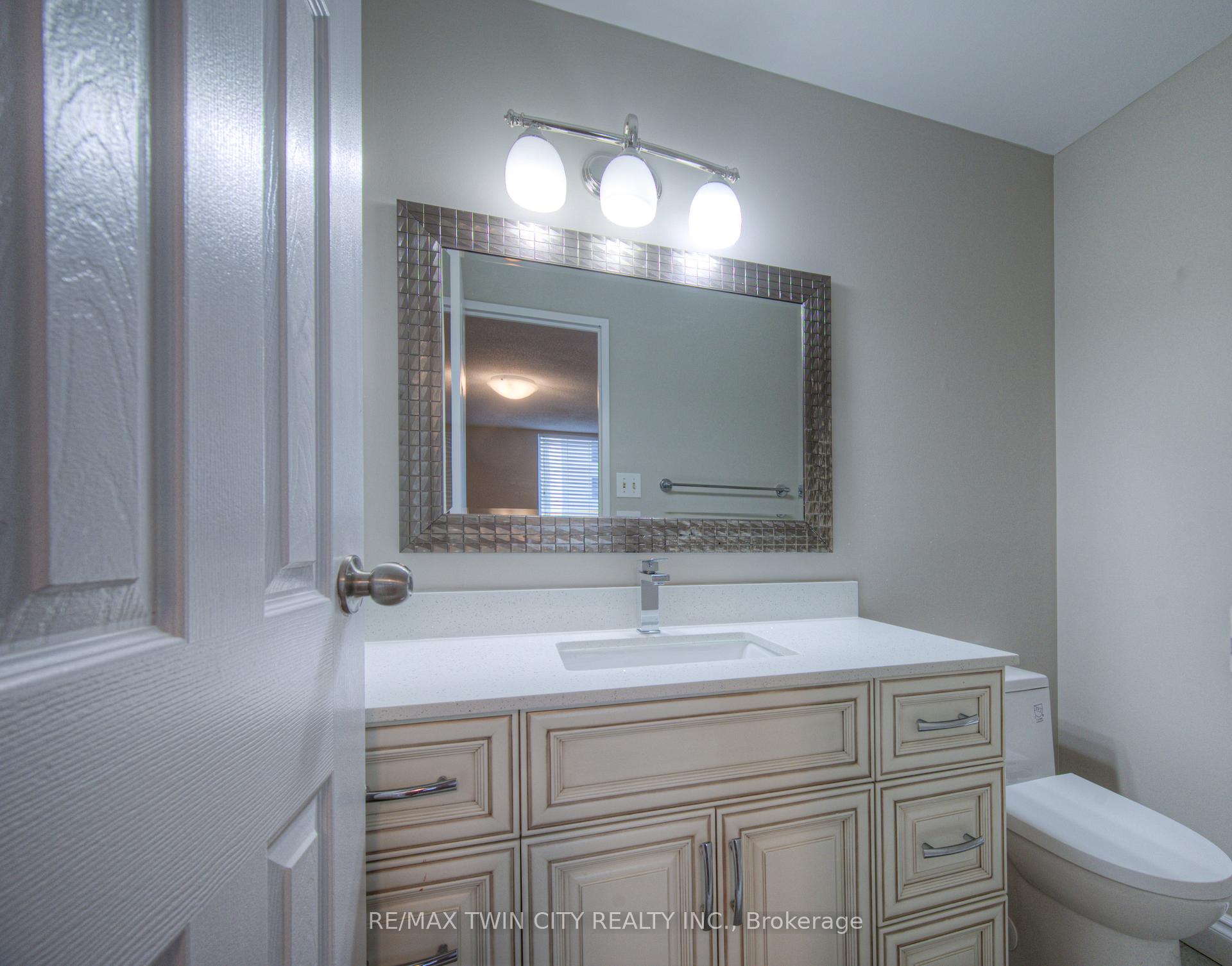 Photo 22 of Unit 1105, 35 Green Valley Drive, Waterloo — HOMEH