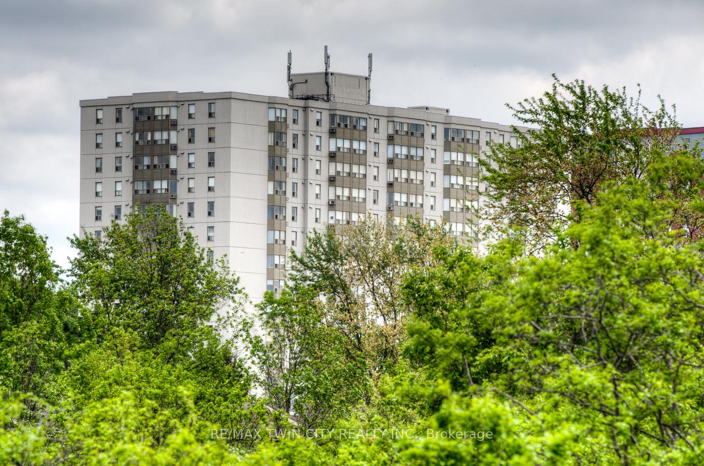 Photo 24 of Unit 1105, 35 Green Valley Drive, Waterloo — HOMEH