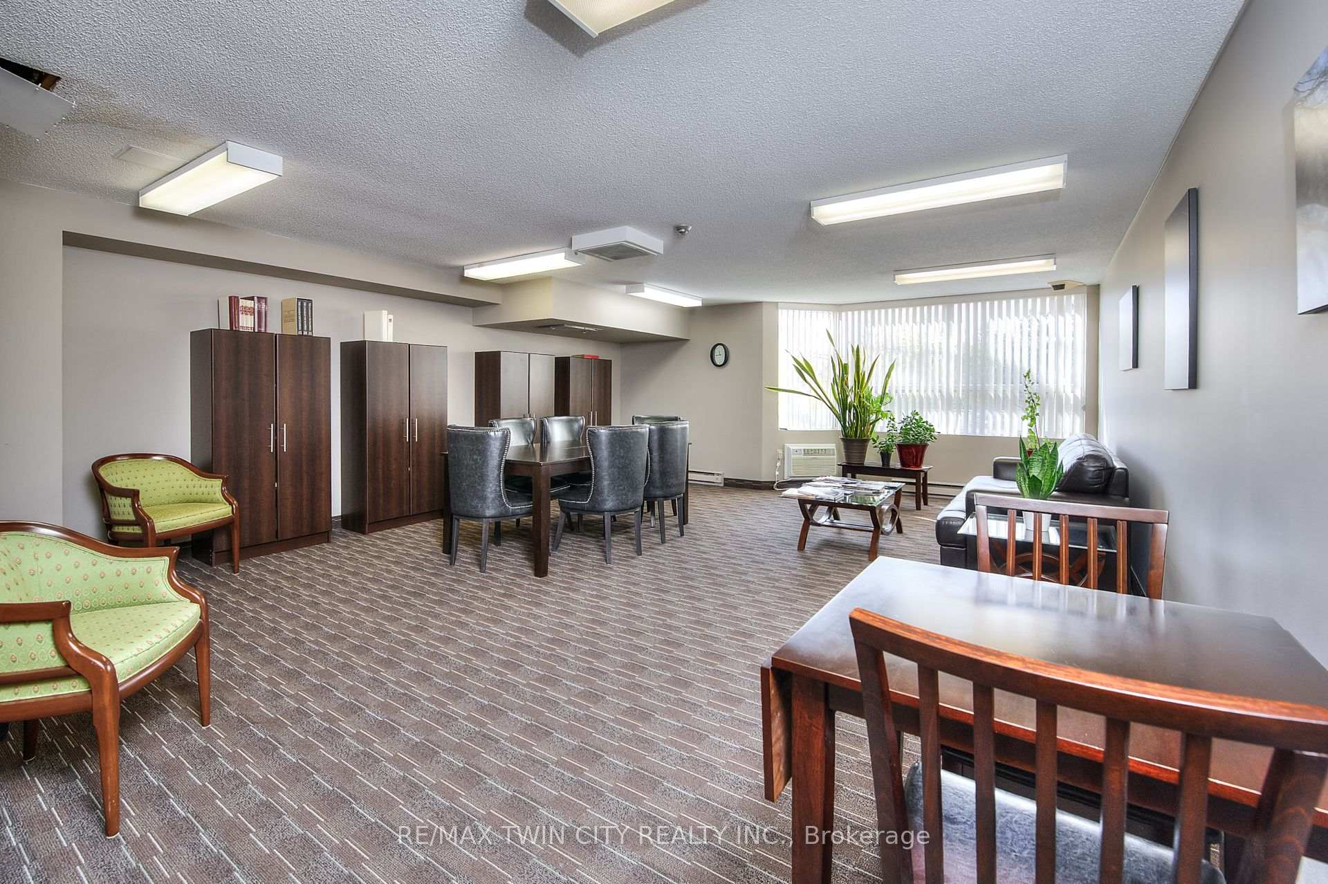 Photo 26 of Unit 1105, 35 Green Valley Drive, Waterloo — HOMEH