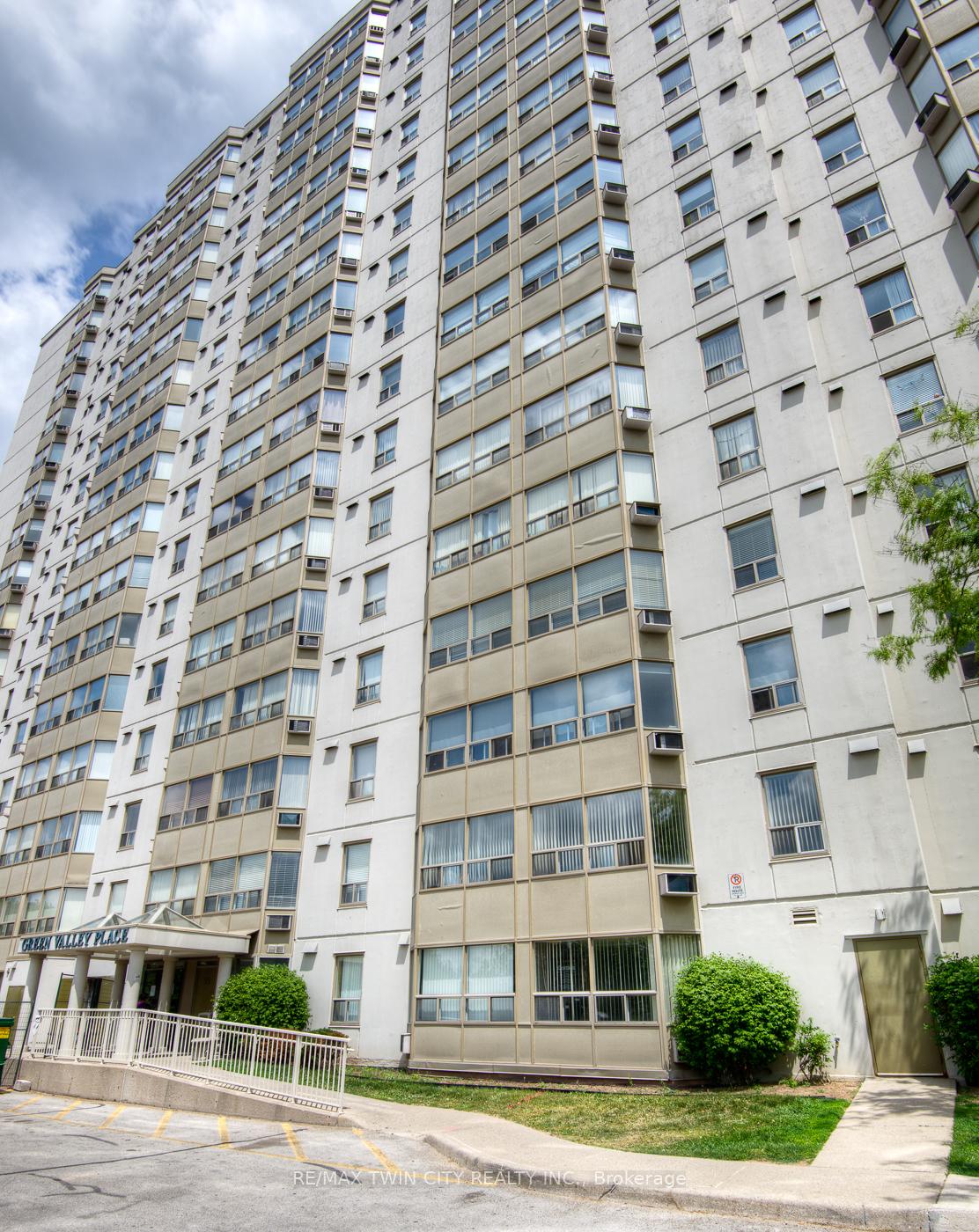 Photo 35 of Unit 1105, 35 Green Valley Drive, Waterloo — HOMEH