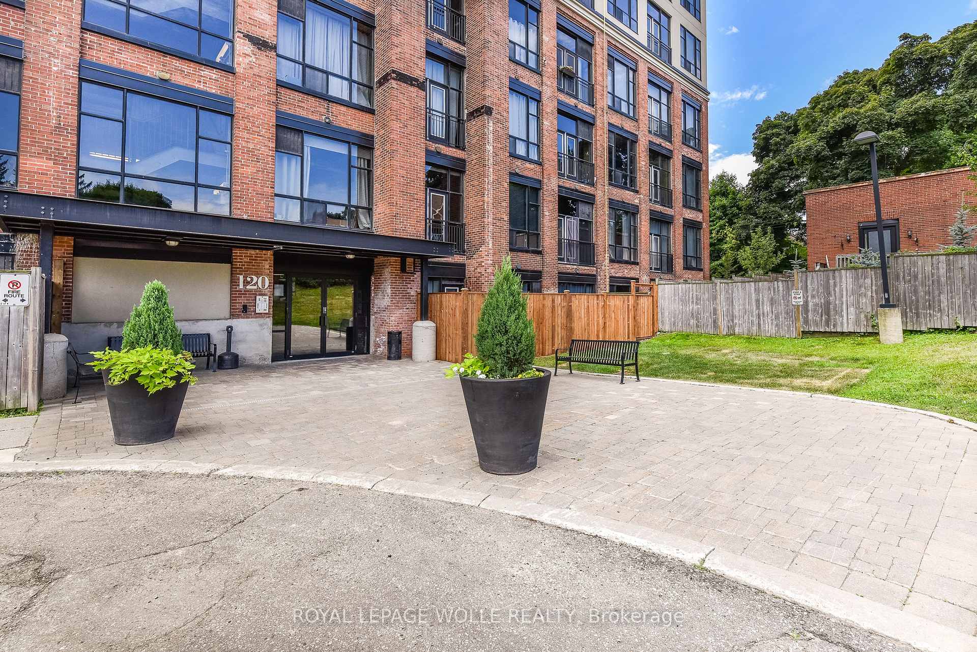 Front of Unit 505, 120 Mansion Street