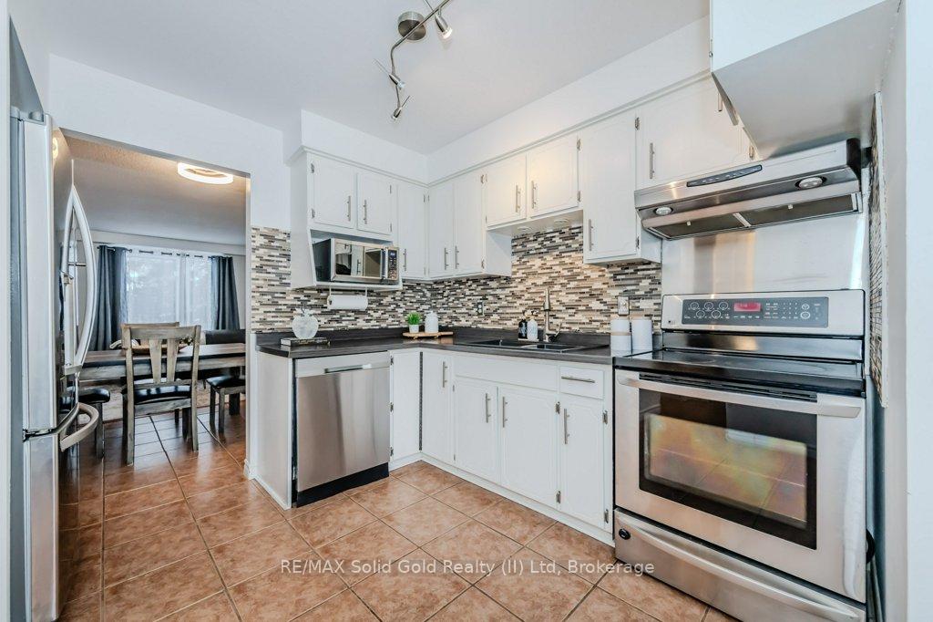 Photo 8 of Unit 58, 32 Mowat Boulevard, Kitchener — HOMEH