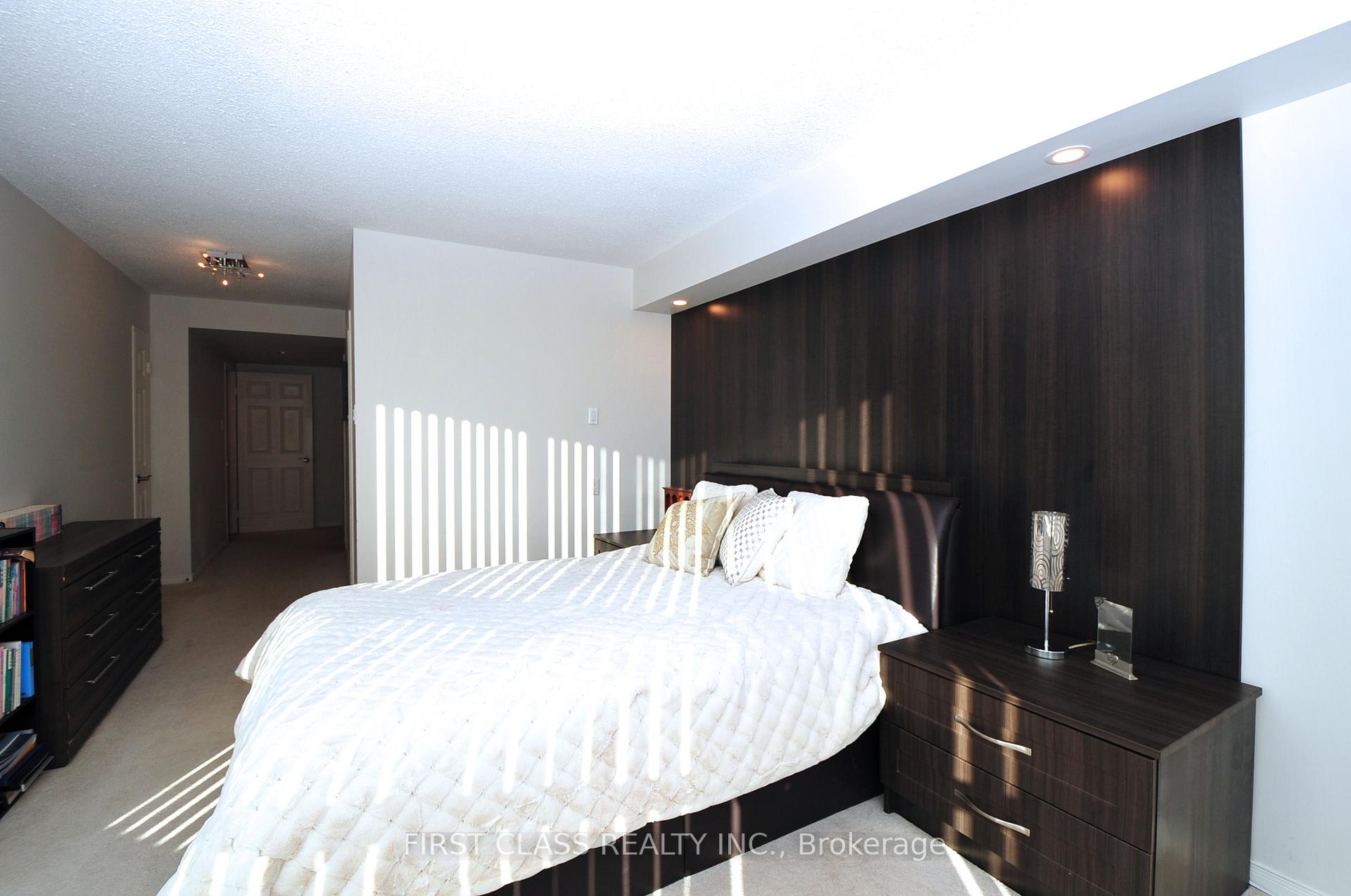 Photo 11 of Unit 506, 7905 Bayview Avenue, Markham, Aileen-Willowbrook — HOMEH