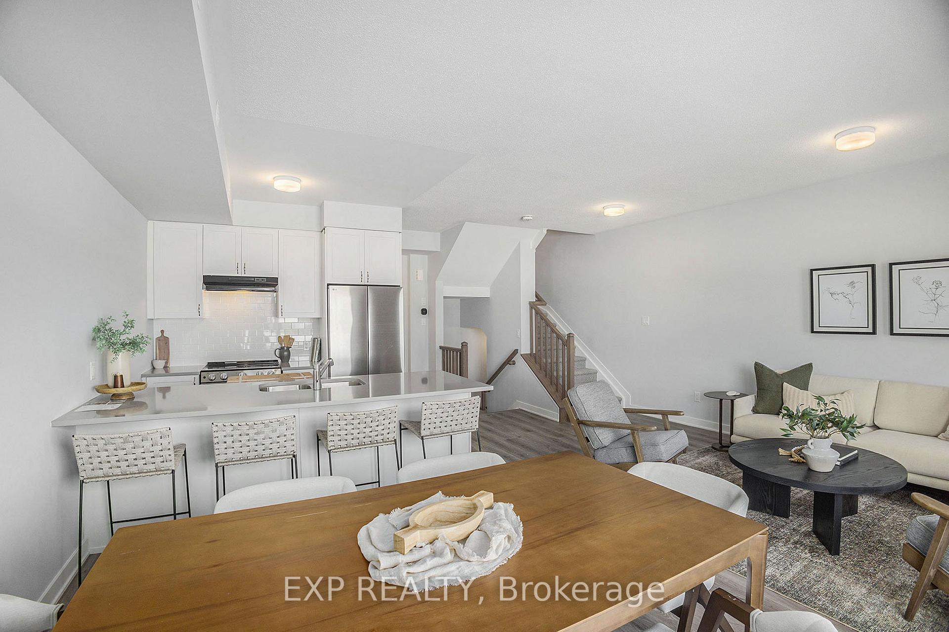 Photo 8 of 426 Mishi Private, Ottawa, CFB Rockcliffe and Area — HOMEH