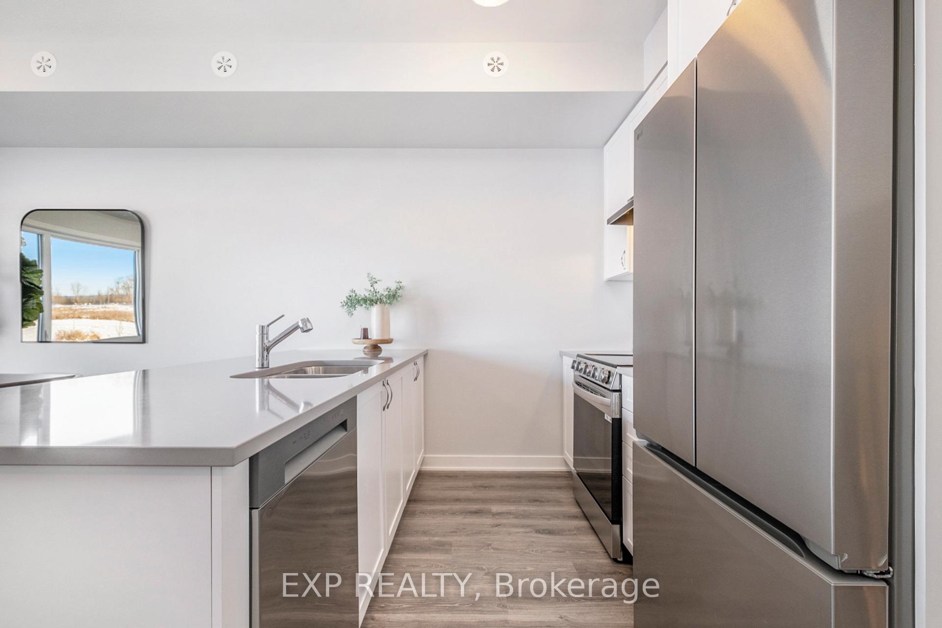 Photo 11 of 426 Mishi Private, Ottawa, CFB Rockcliffe and Area — HOMEH