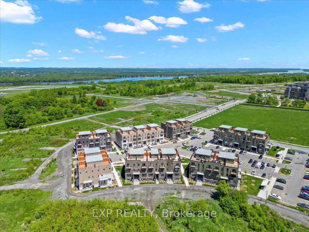 Photo 30 of 426 Mishi Private, Ottawa, CFB Rockcliffe and Area — HOMEH