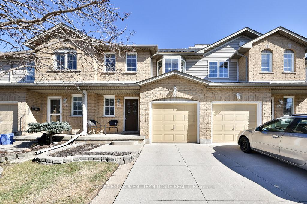 Photo 1 of Unit 11, 104 Frances Avenue, Hamilton, Stoney Creek — HOMEH