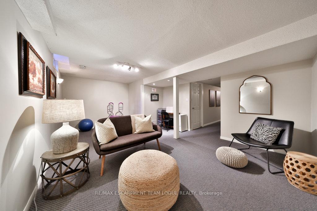 Photo 20 of Unit 11, 104 Frances Avenue, Hamilton, Stoney Creek — HOMEH