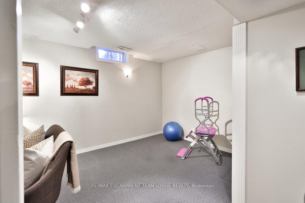 Photo 23 of Unit 11, 104 Frances Avenue, Hamilton, Stoney Creek — HOMEH