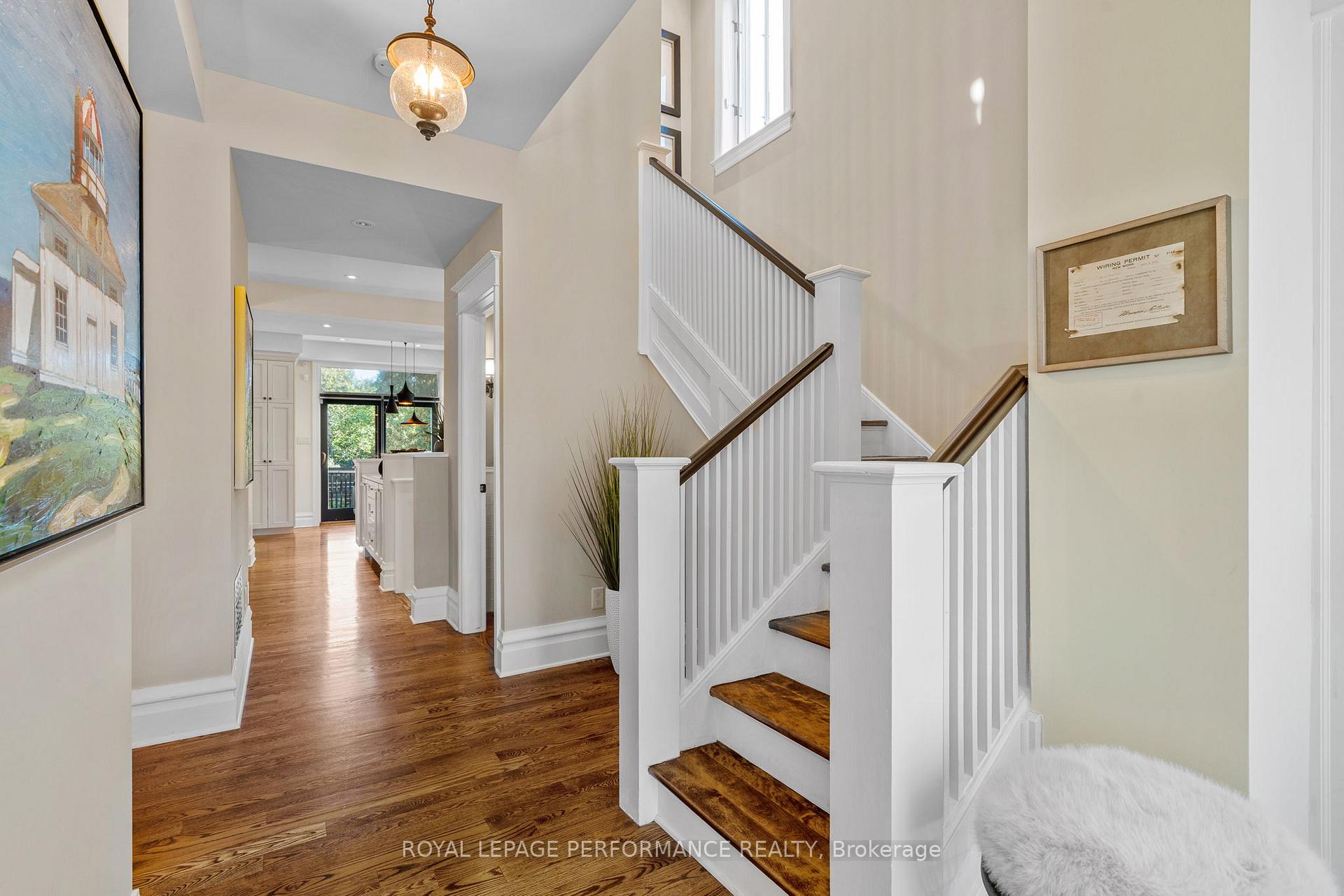 Photo 5 of 11 Marlowe Crescent, Ottawa, Ottawa East — HOMEH