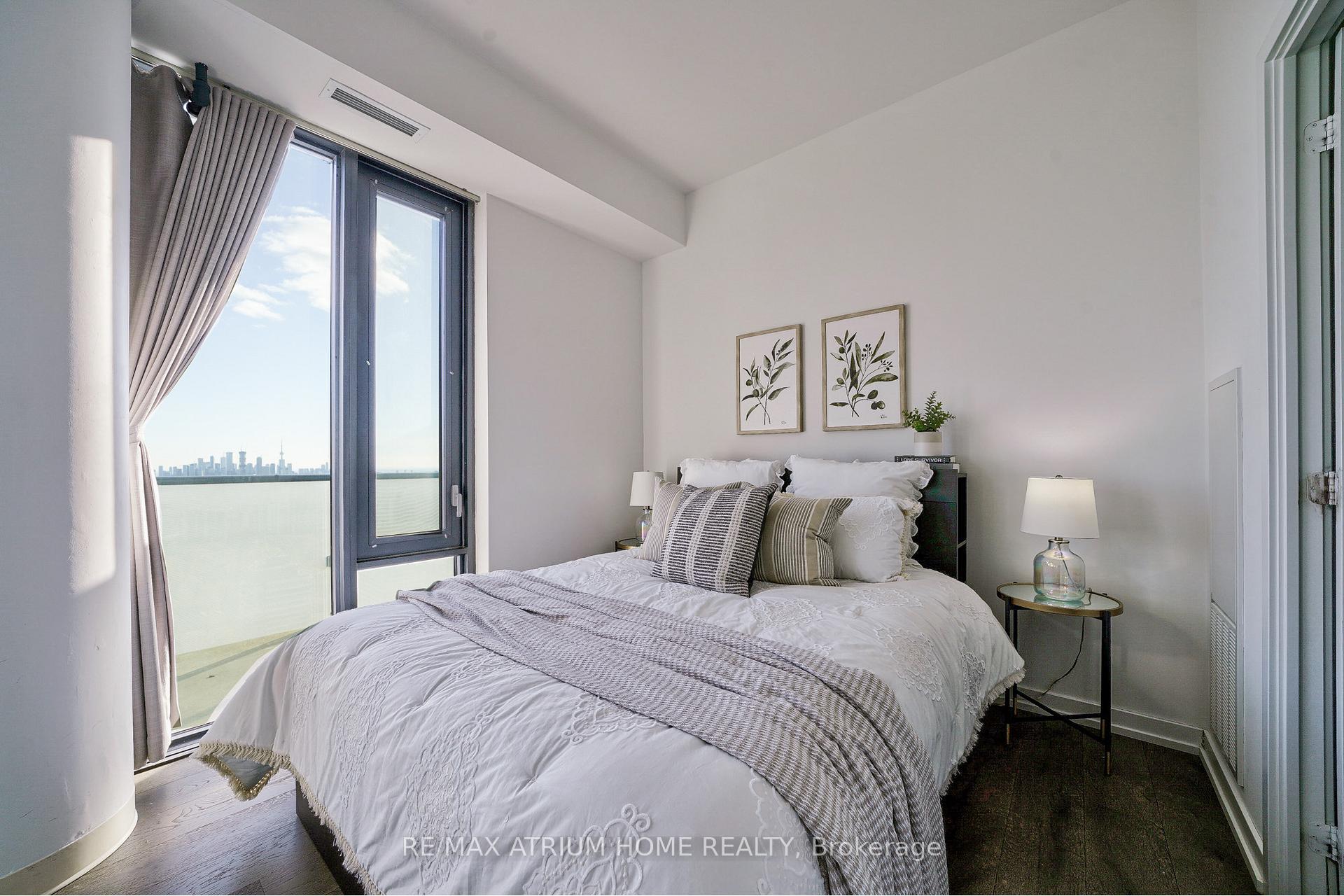 Photo 20 of Unit Ph05, 161 Roehampton Avenue, Toronto, Mount Pleasant West — HOMEH