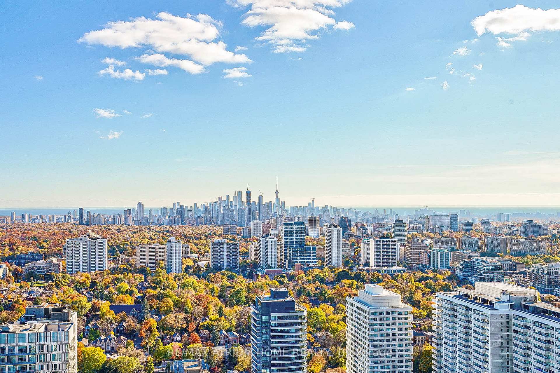 Photo 26 of Unit Ph05, 161 Roehampton Avenue, Toronto, Mount Pleasant West — HOMEH
