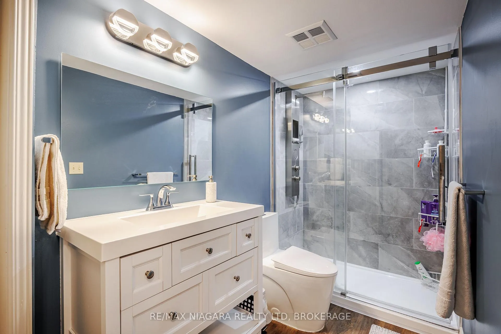 Photo 13 of Unit 307, 81 Scott Street, St. Catharines, Lakeport — HOMEH