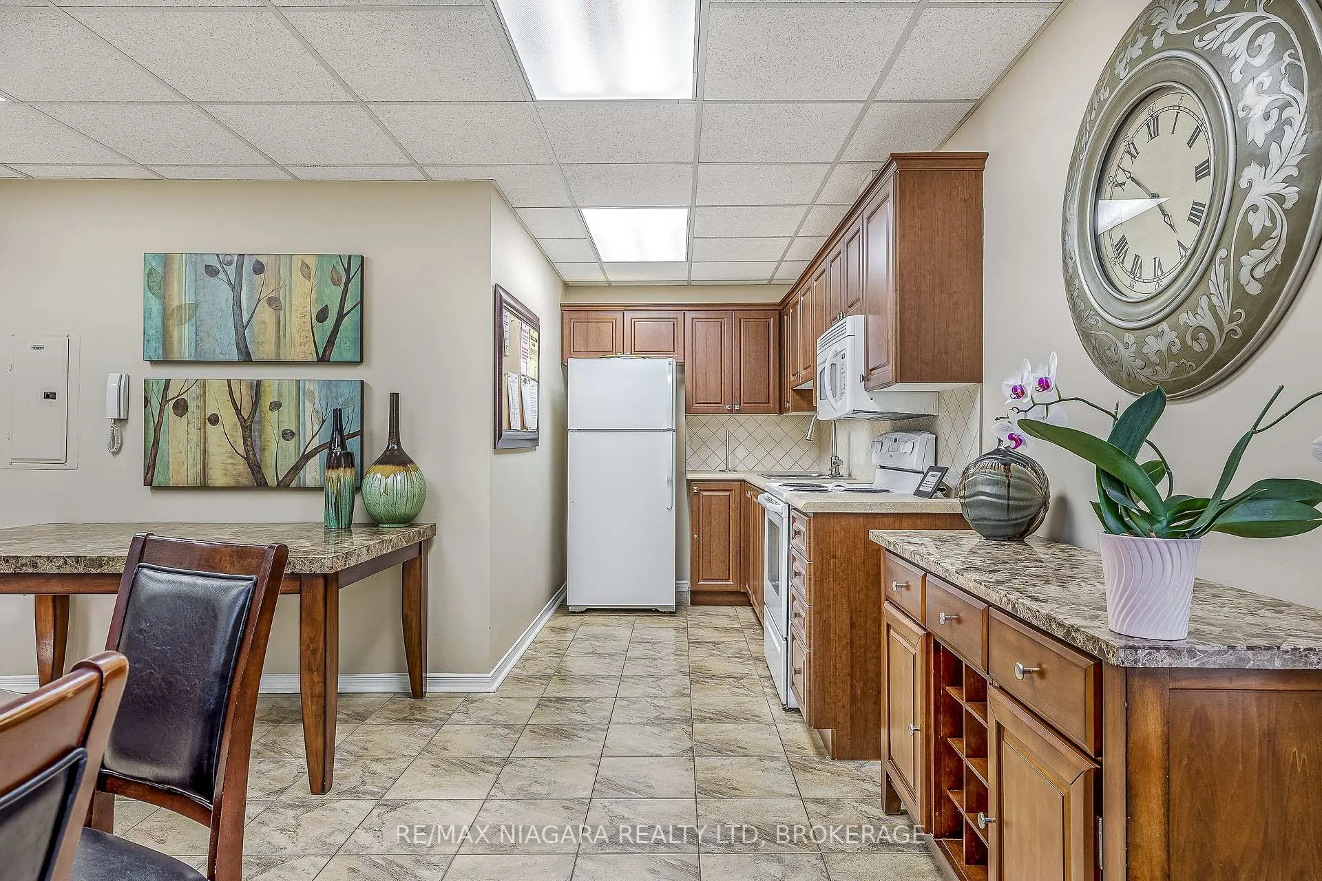 Photo 24 of Unit 307, 81 Scott Street, St. Catharines, Lakeport — HOMEH