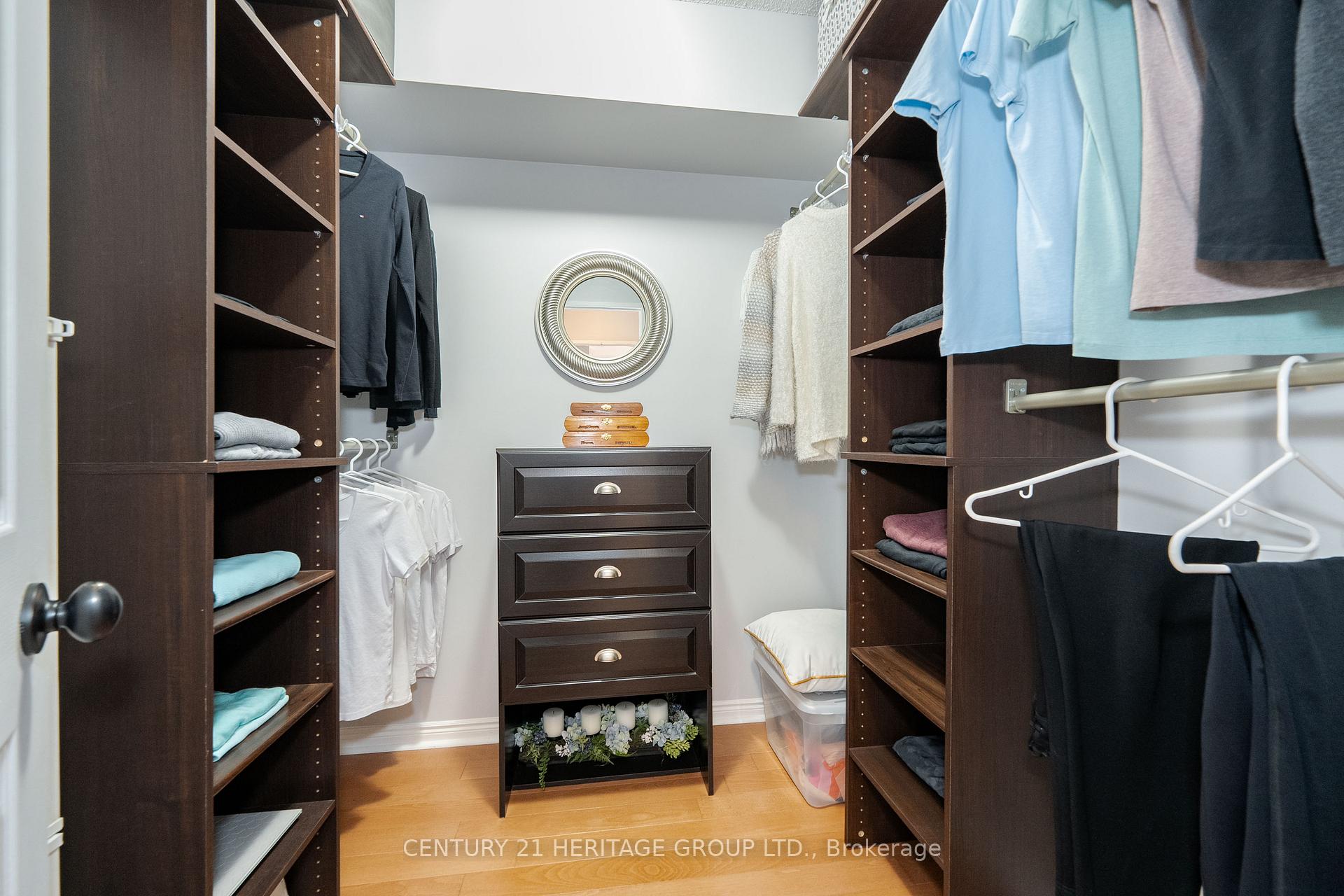 Photo 11 of Unit 504, 14924 Yonge Street, Aurora, Aurora Highlands — HOMEH