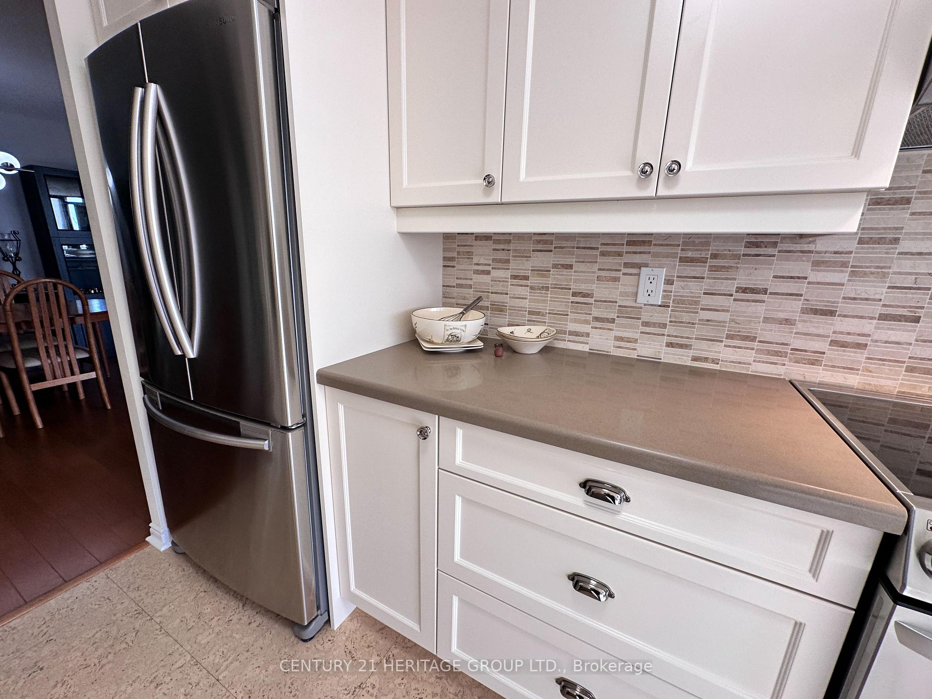 Photo 26 of Unit 504, 14924 Yonge Street, Aurora, Aurora Highlands — HOMEH