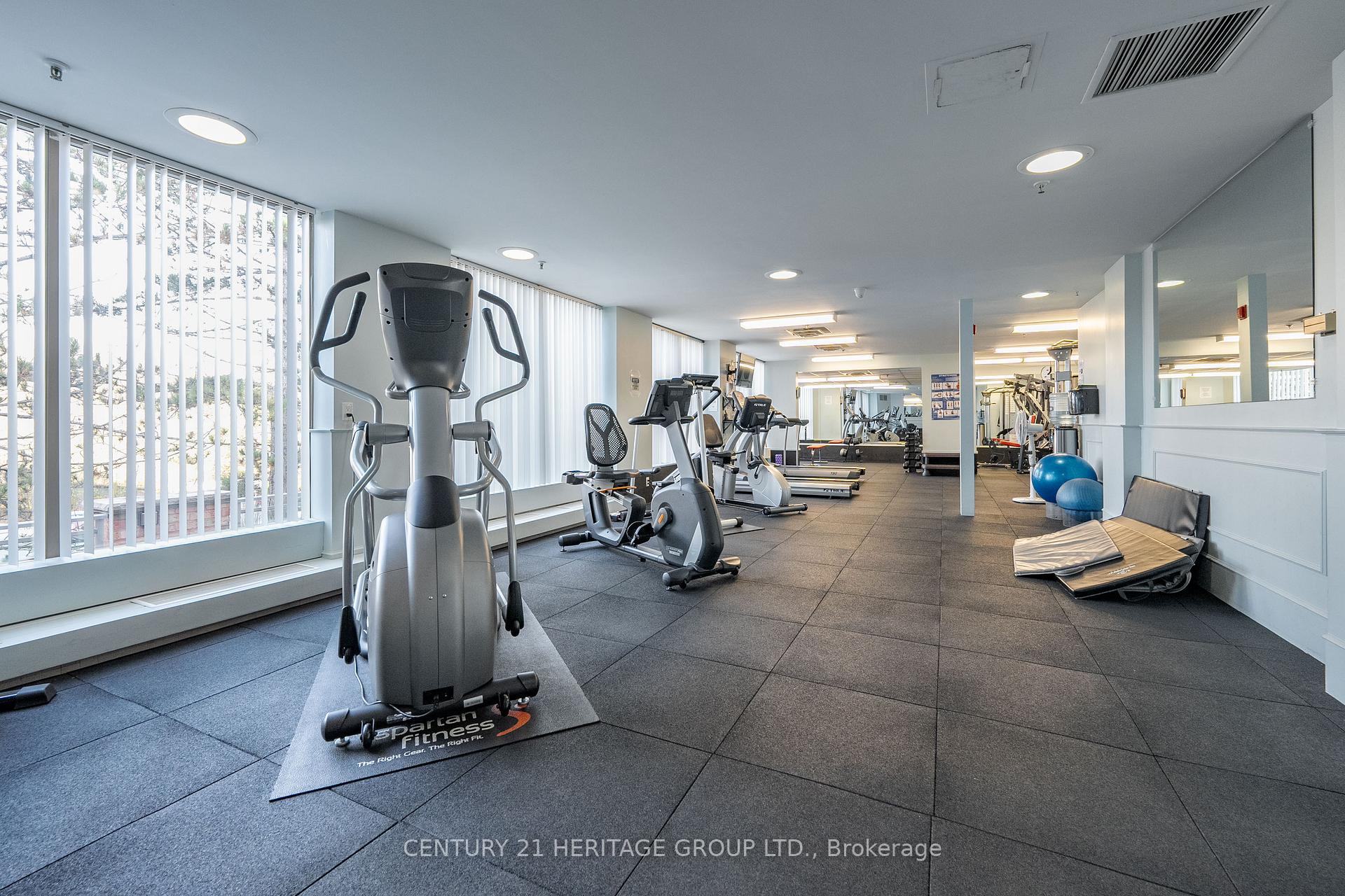 Photo 32 of Unit 504, 14924 Yonge Street, Aurora, Aurora Highlands — HOMEH