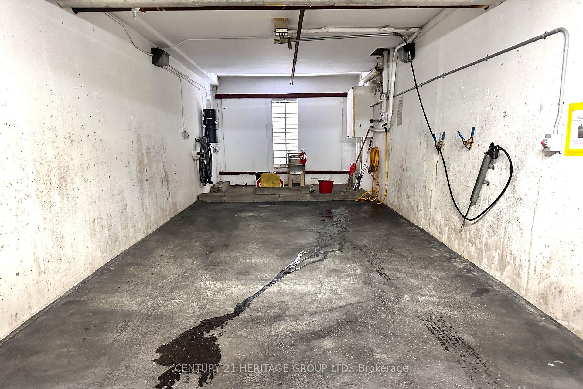 Photo 33 of Unit 504, 14924 Yonge Street, Aurora, Aurora Highlands — HOMEH