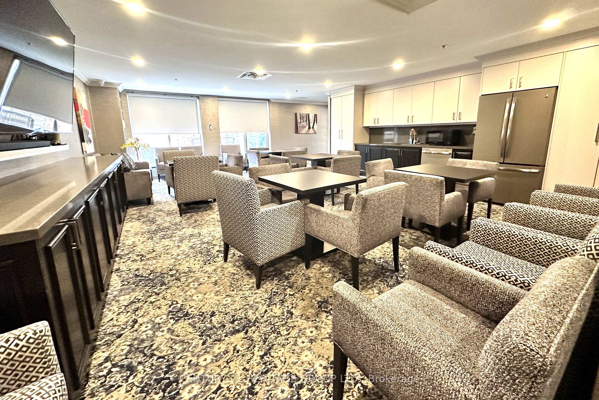 Photo 38 of Unit 504, 14924 Yonge Street, Aurora, Aurora Highlands — HOMEH