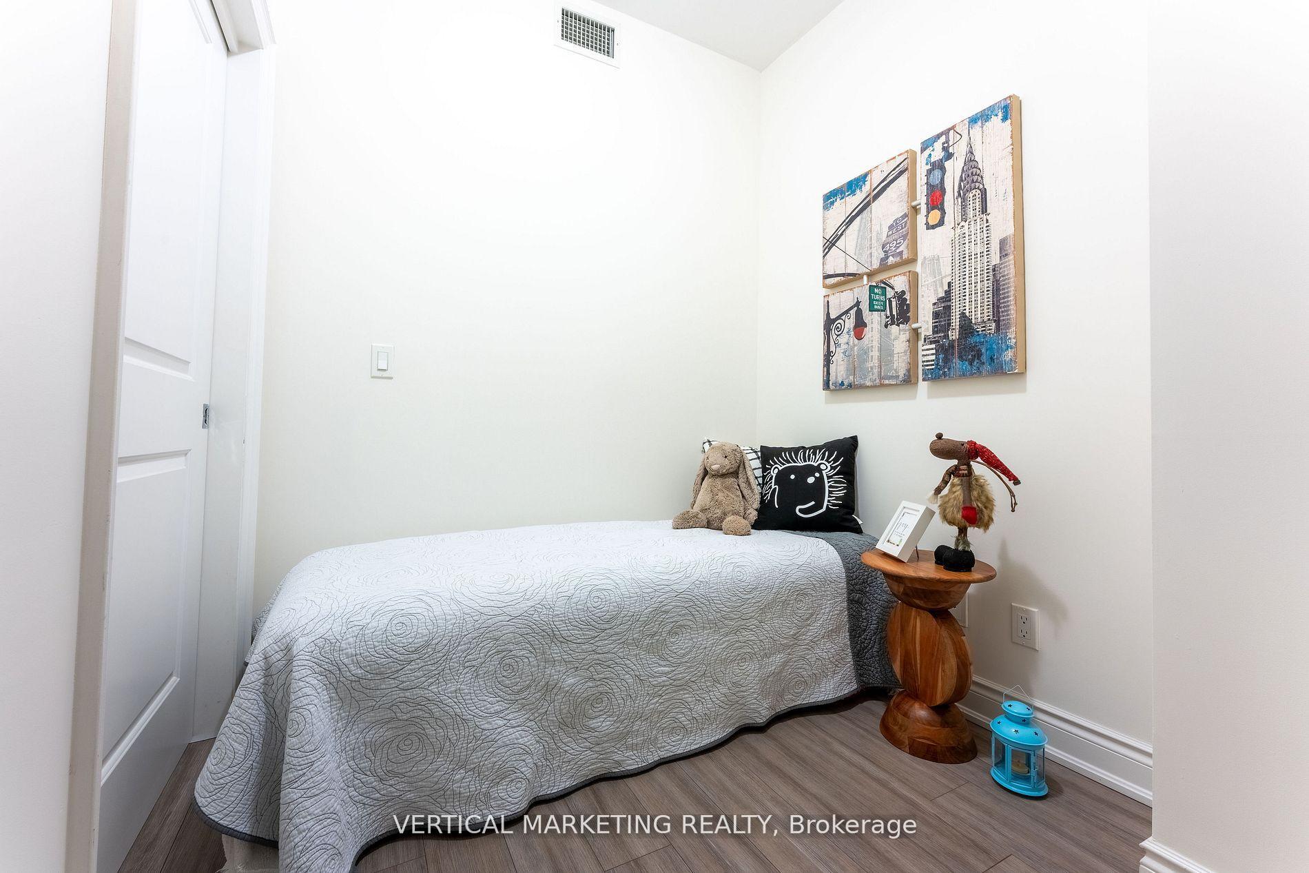 Photo 1 of Unit 520, 33 Clegg Road, Markham, Unionville — HOMEH
