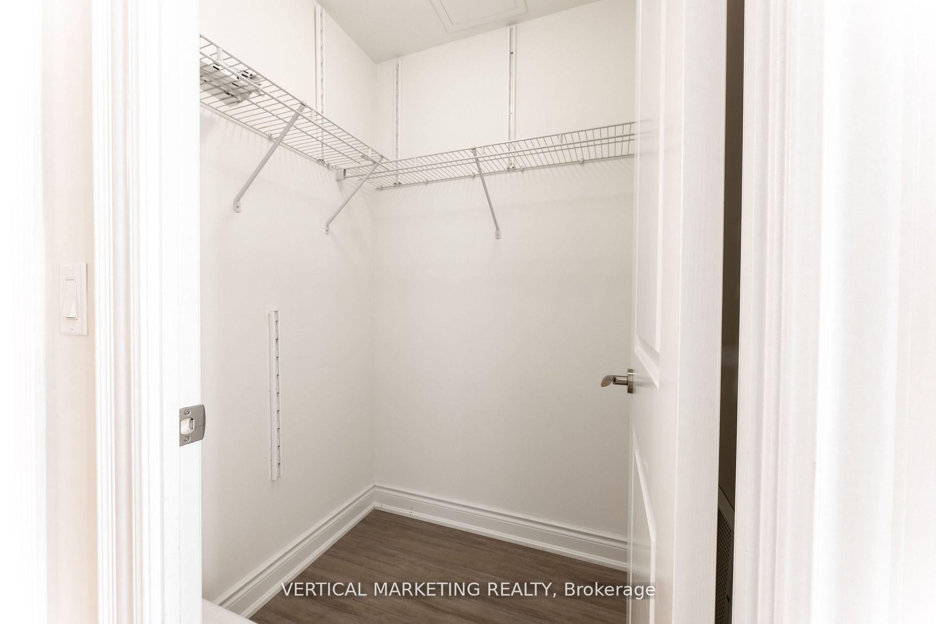 Photo 6 of Unit 520, 33 Clegg Road, Markham, Unionville — HOMEH