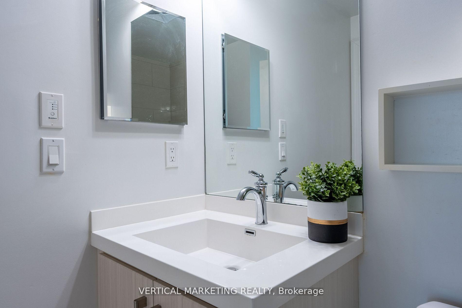 Photo 8 of Unit 520, 33 Clegg Road, Markham, Unionville — HOMEH