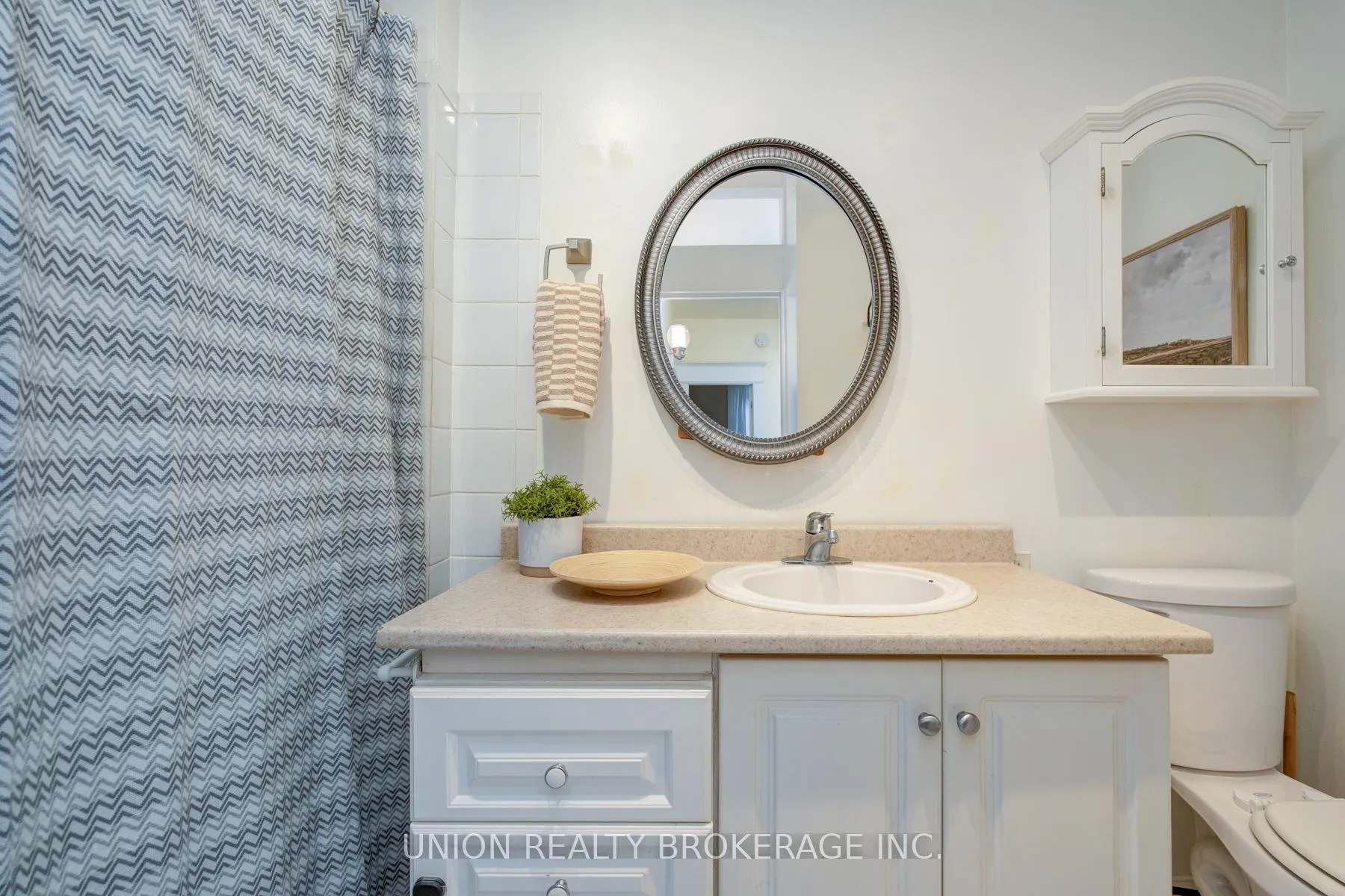 Photo 33 of 211 De Grassi Street, Toronto, South Riverdale — HOMEH