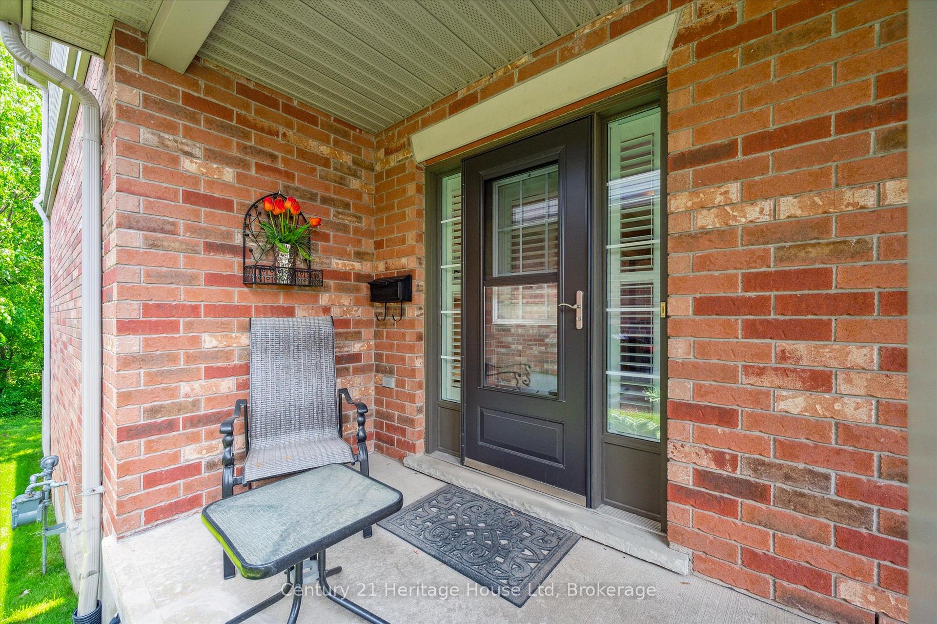 Photo 6 of Unit 32, 755 Willow Road, Guelph, Willow West/Sugarbush/West Acres — HOMEH