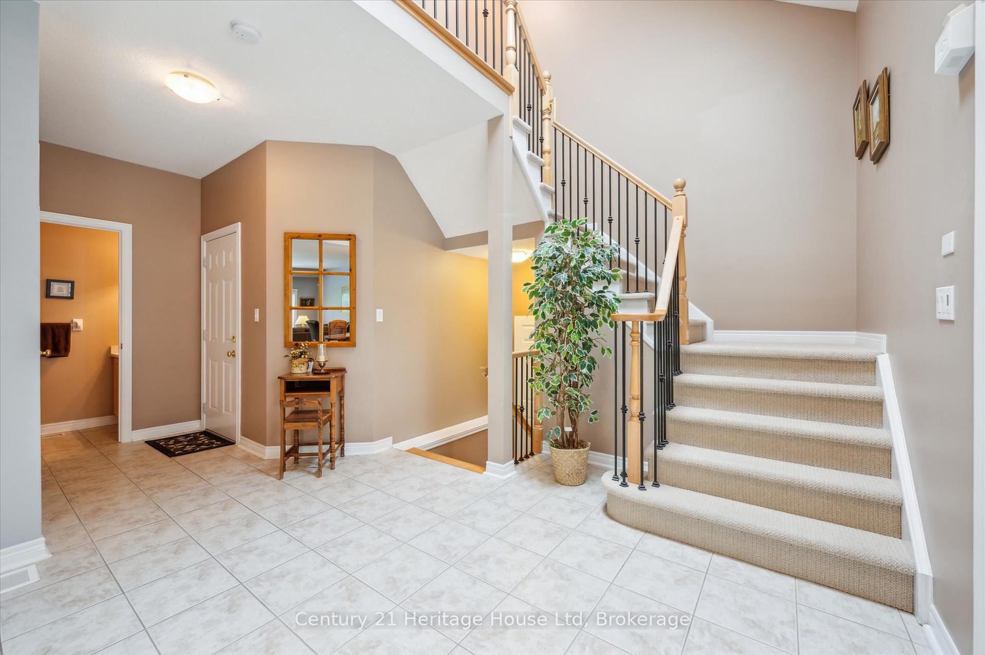 Photo 7 of Unit 32, 755 Willow Road, Guelph, Willow West/Sugarbush/West Acres — HOMEH