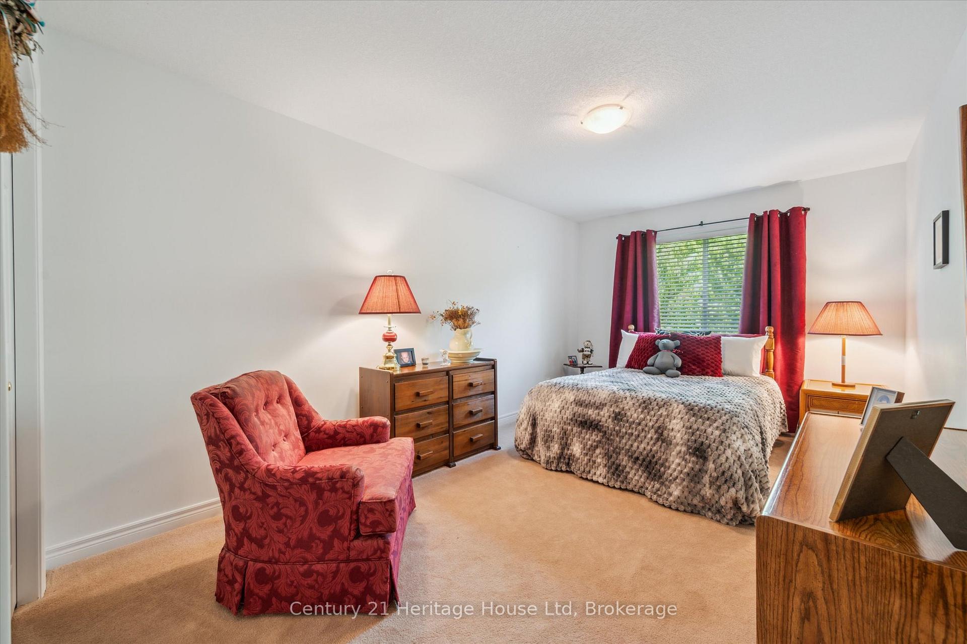 Photo 23 of Unit 32, 755 Willow Road, Guelph, Willow West/Sugarbush/West Acres — HOMEH