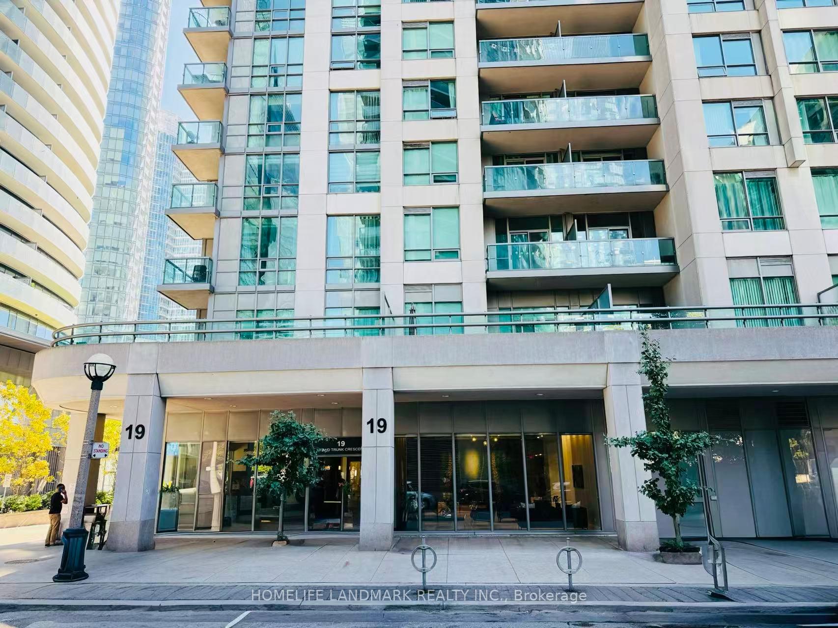Front of Unit 2605, 19 Grand Trunk Crescent
