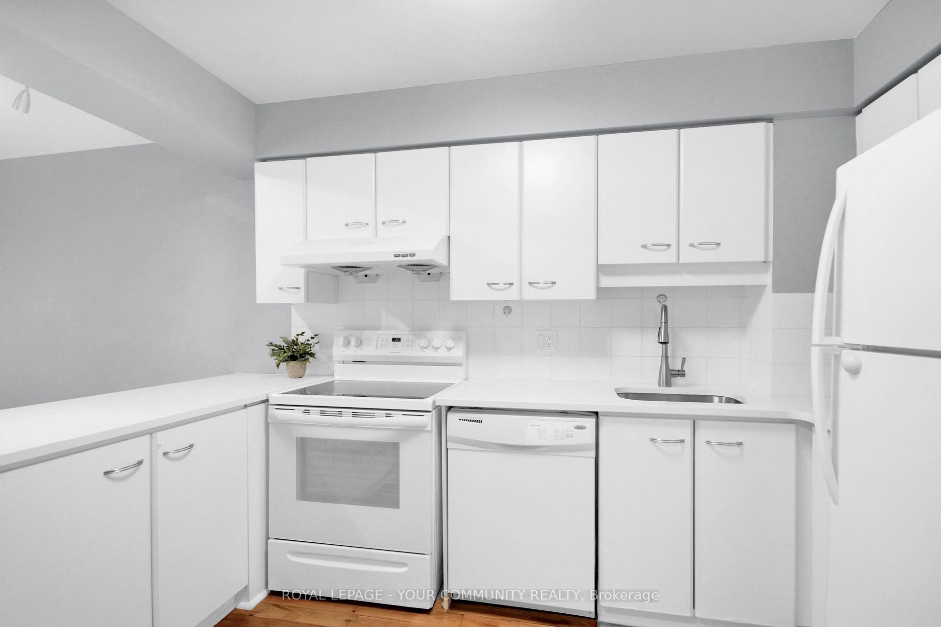 Photo 6 of 402 Briston Private, Ottawa, Hunt Club Park — HOMEH